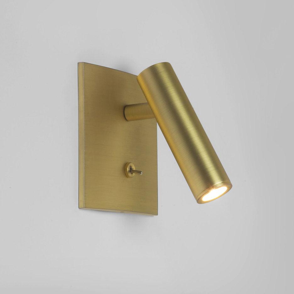 Trilvor Wall Light