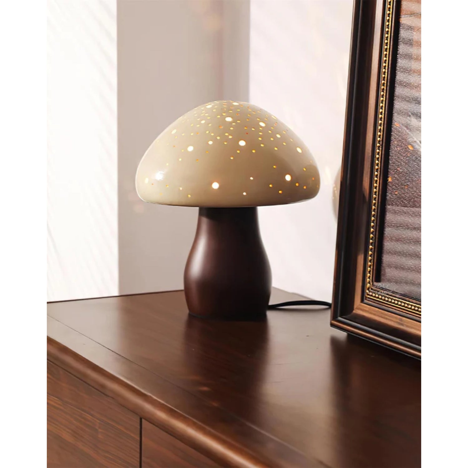 Molenty Table Lamp