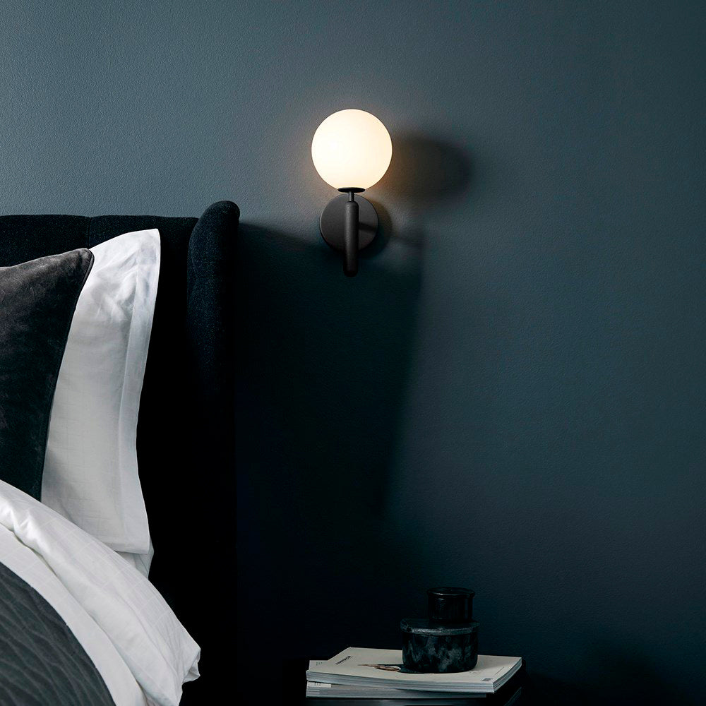 Zanovi Wall Light