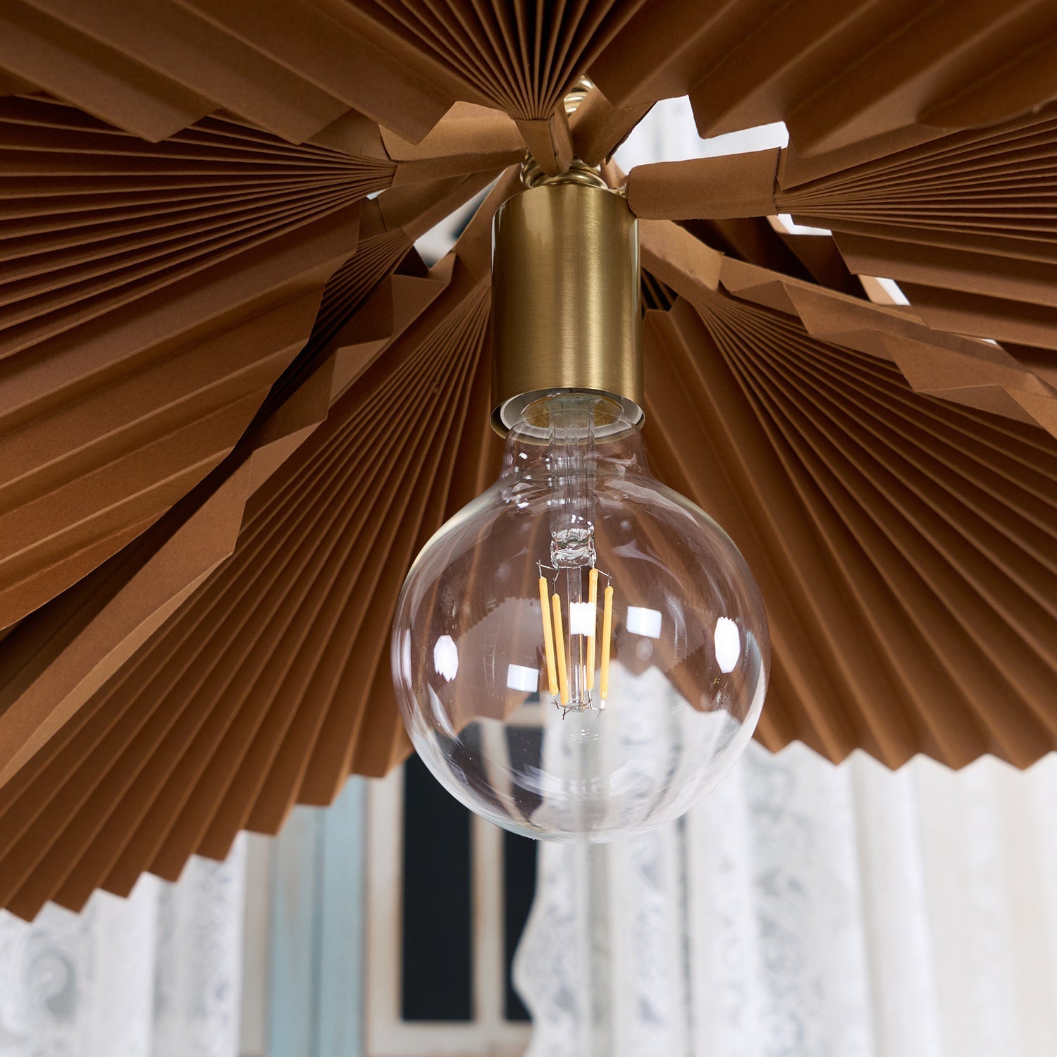 Demikado Flower Pendant Light