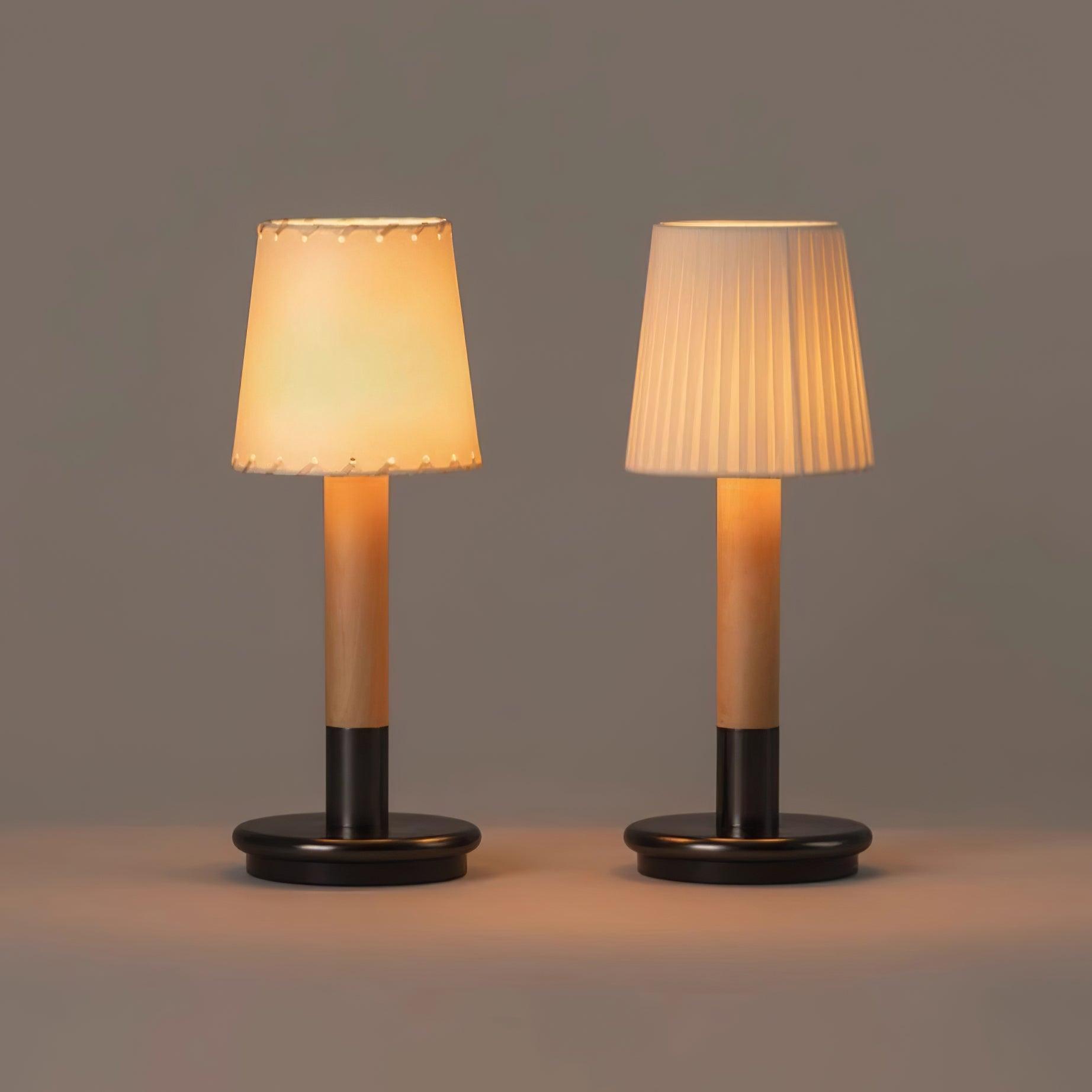Quarivo Table Lamp