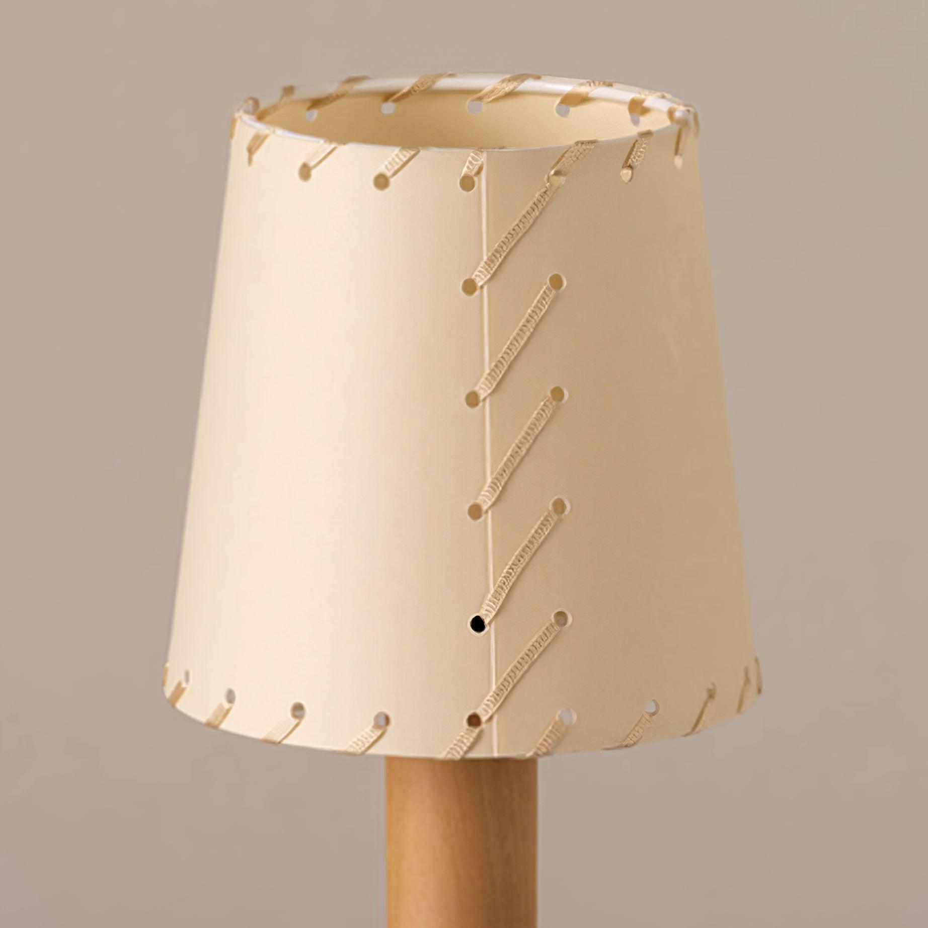 Quarivo Table Lamp