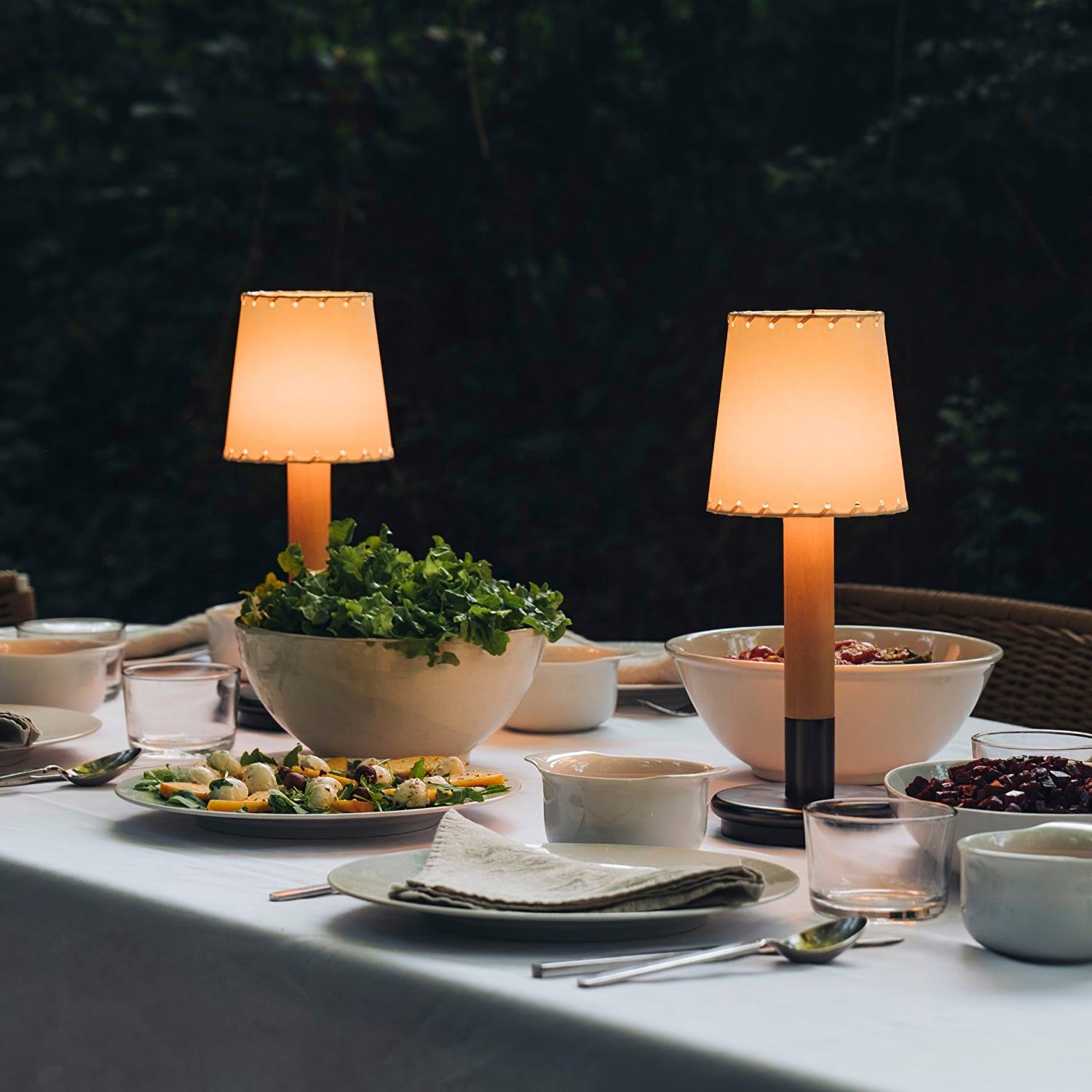 Quarivo Table Lamp
