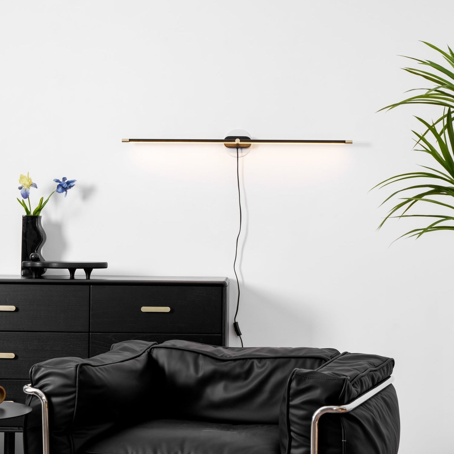 Geo Linear Wall Light