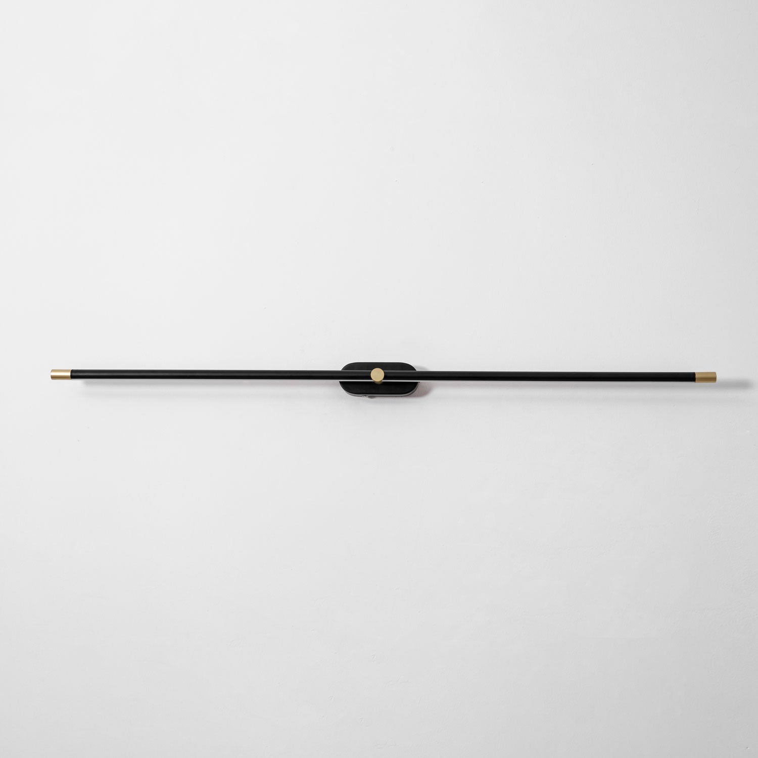 Reyton Rechargable Linear Wall Light