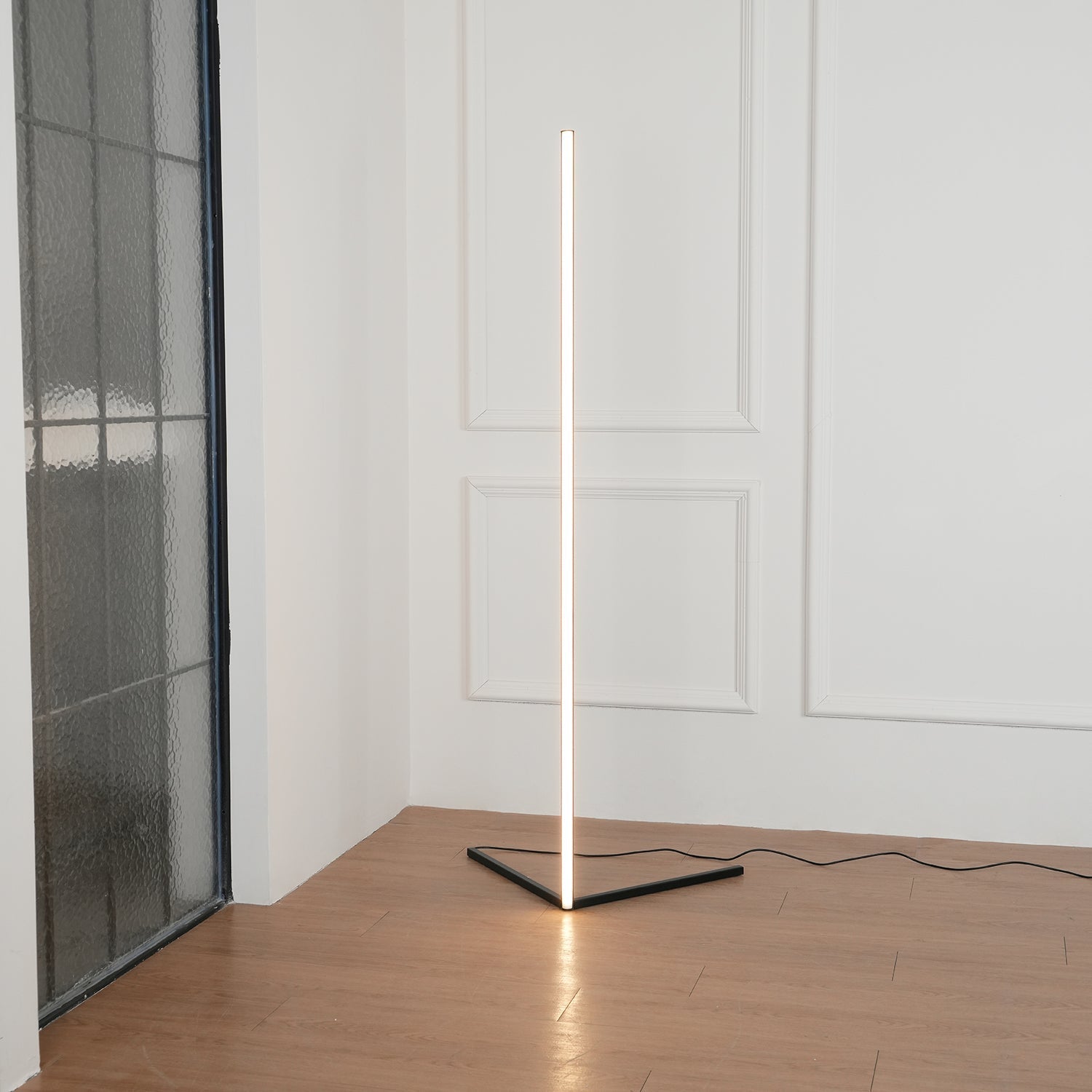 Lucavo Floor Lamp