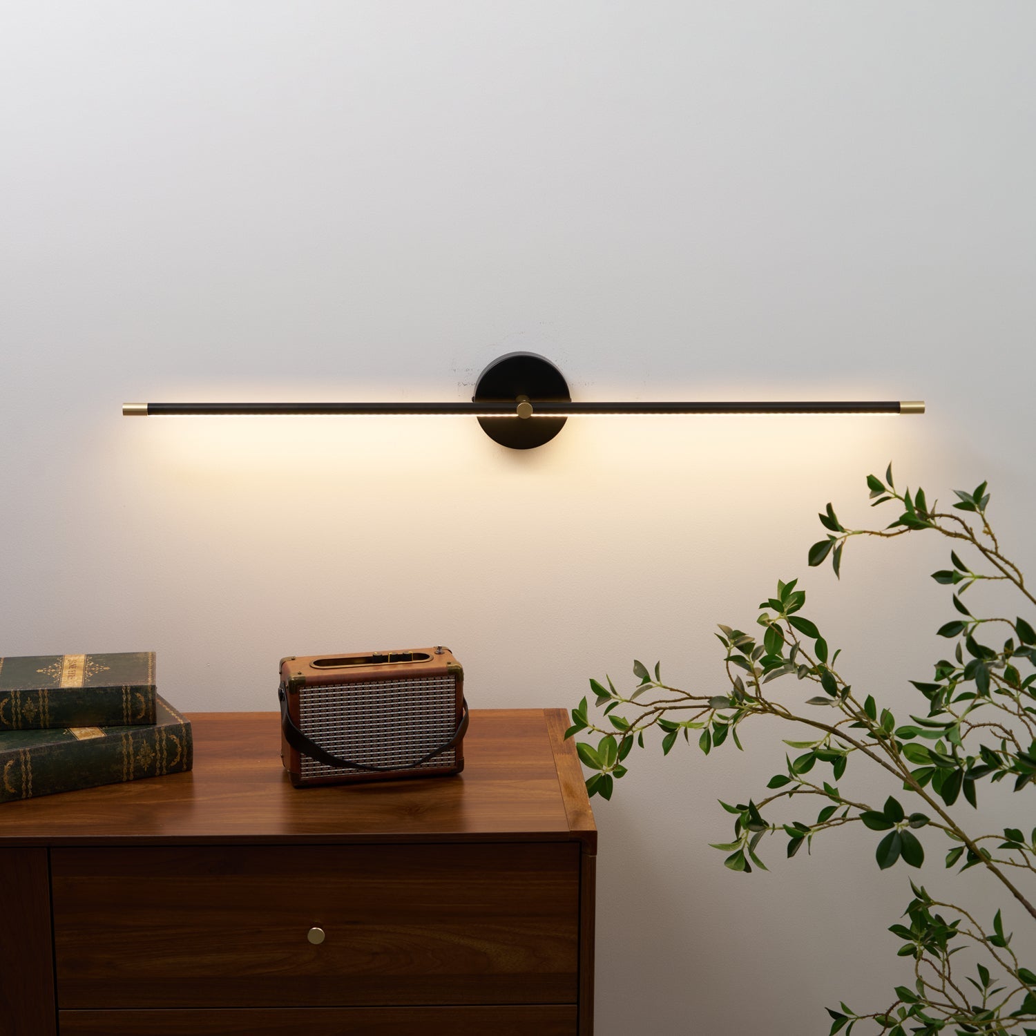 Lentese Wall Light