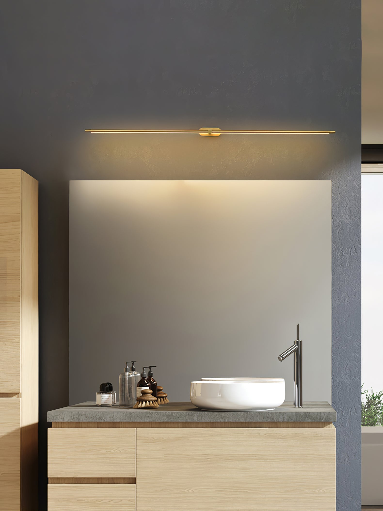 Caldwyn Linear Wall Light
