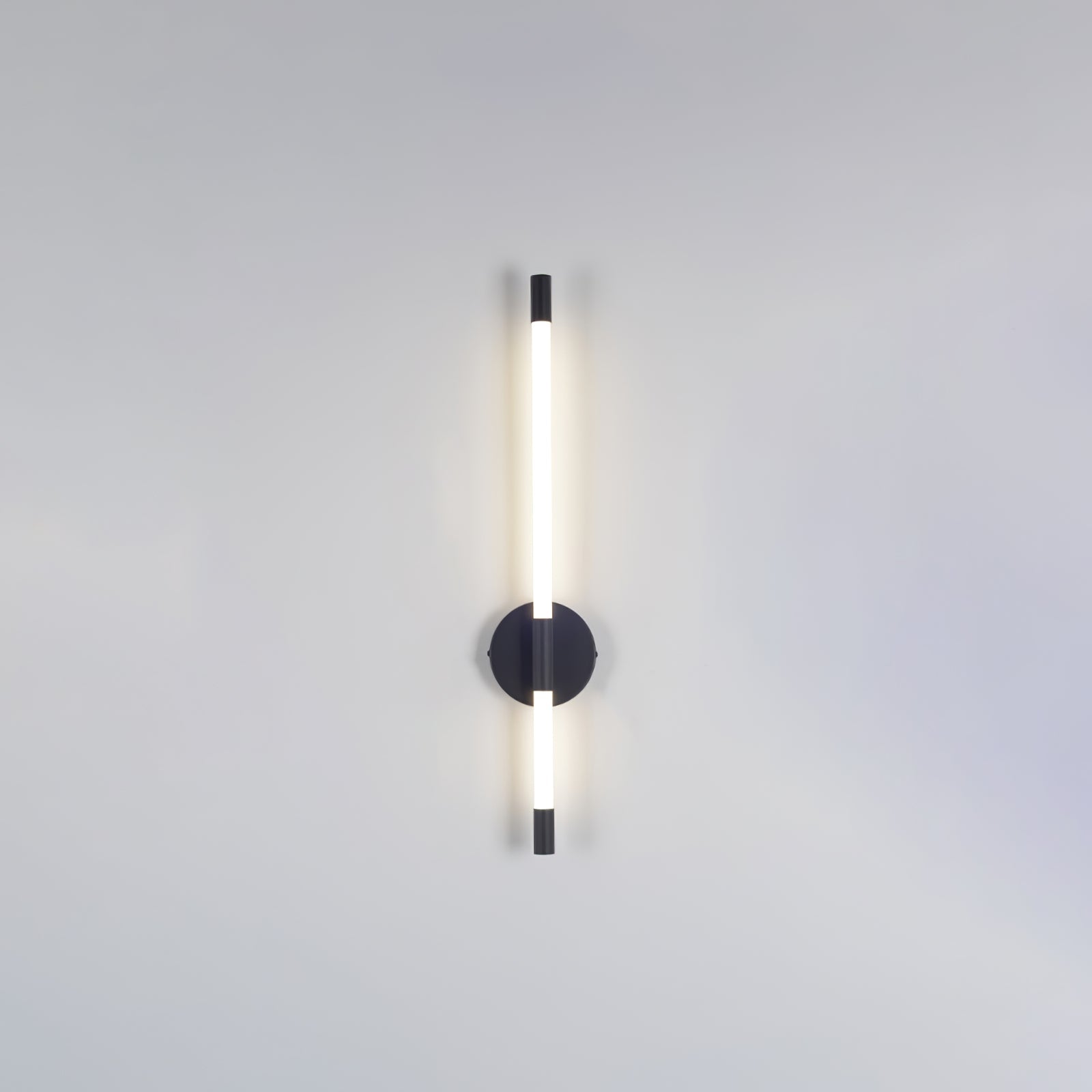 Moneve Wall Light