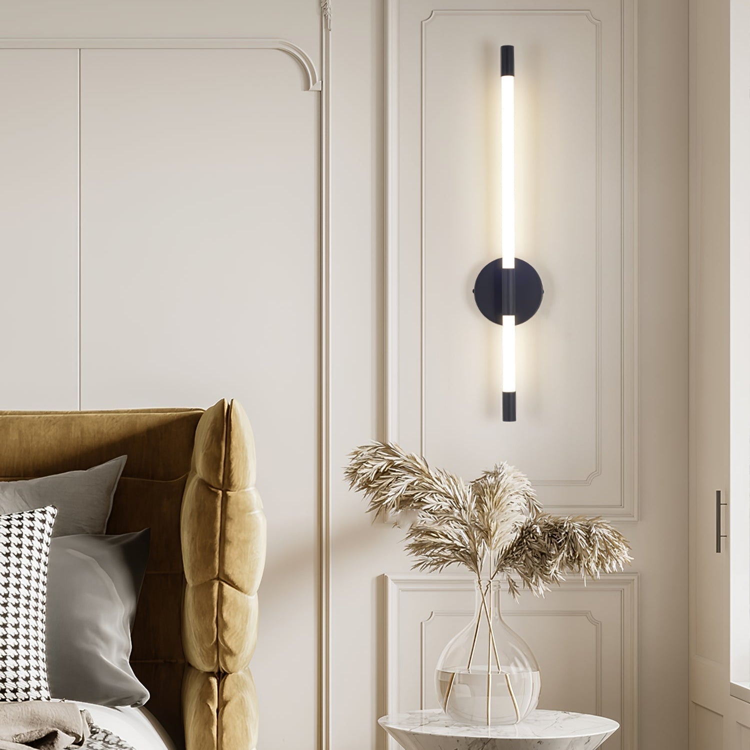 Moneve Wall Light