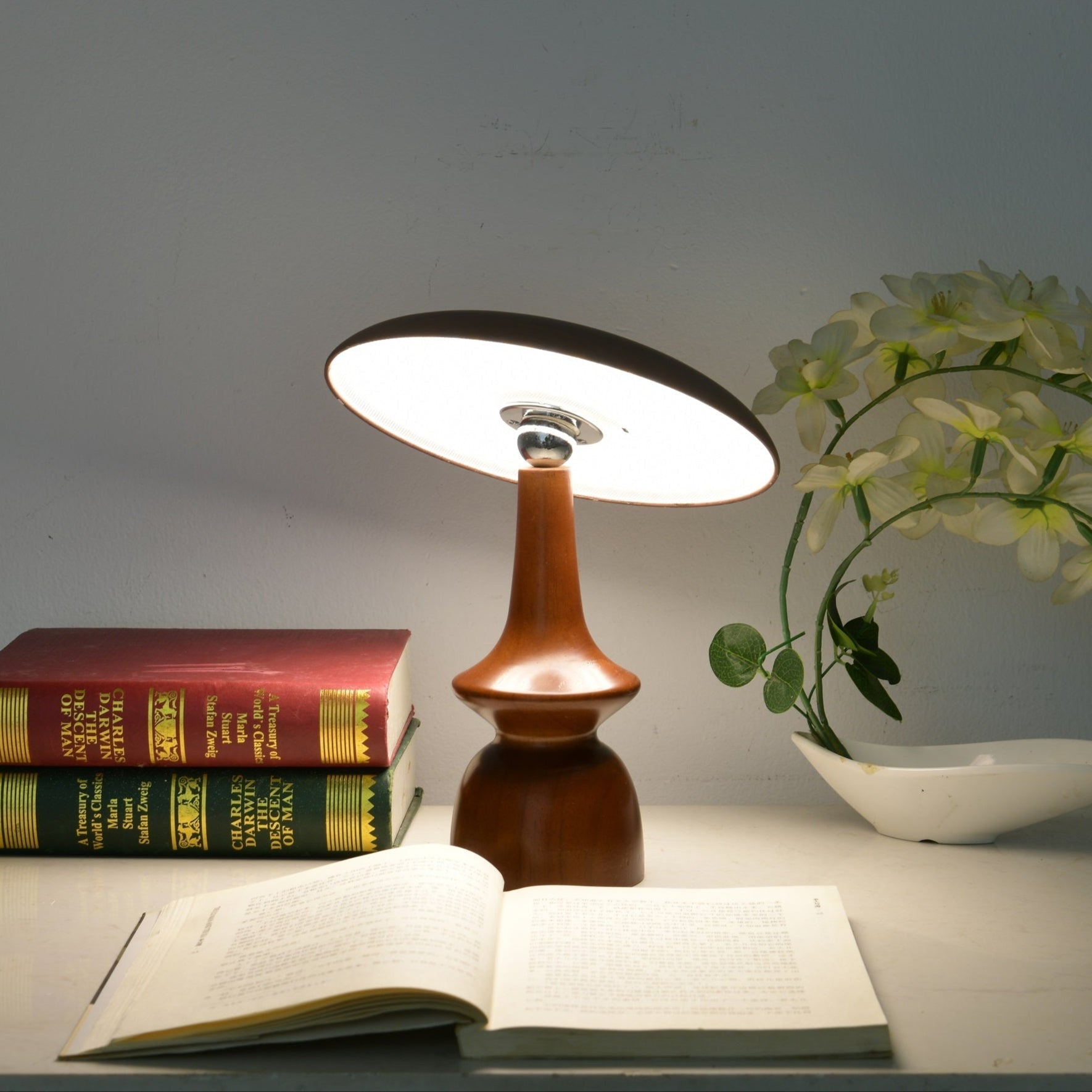 Milveto Table Lamp