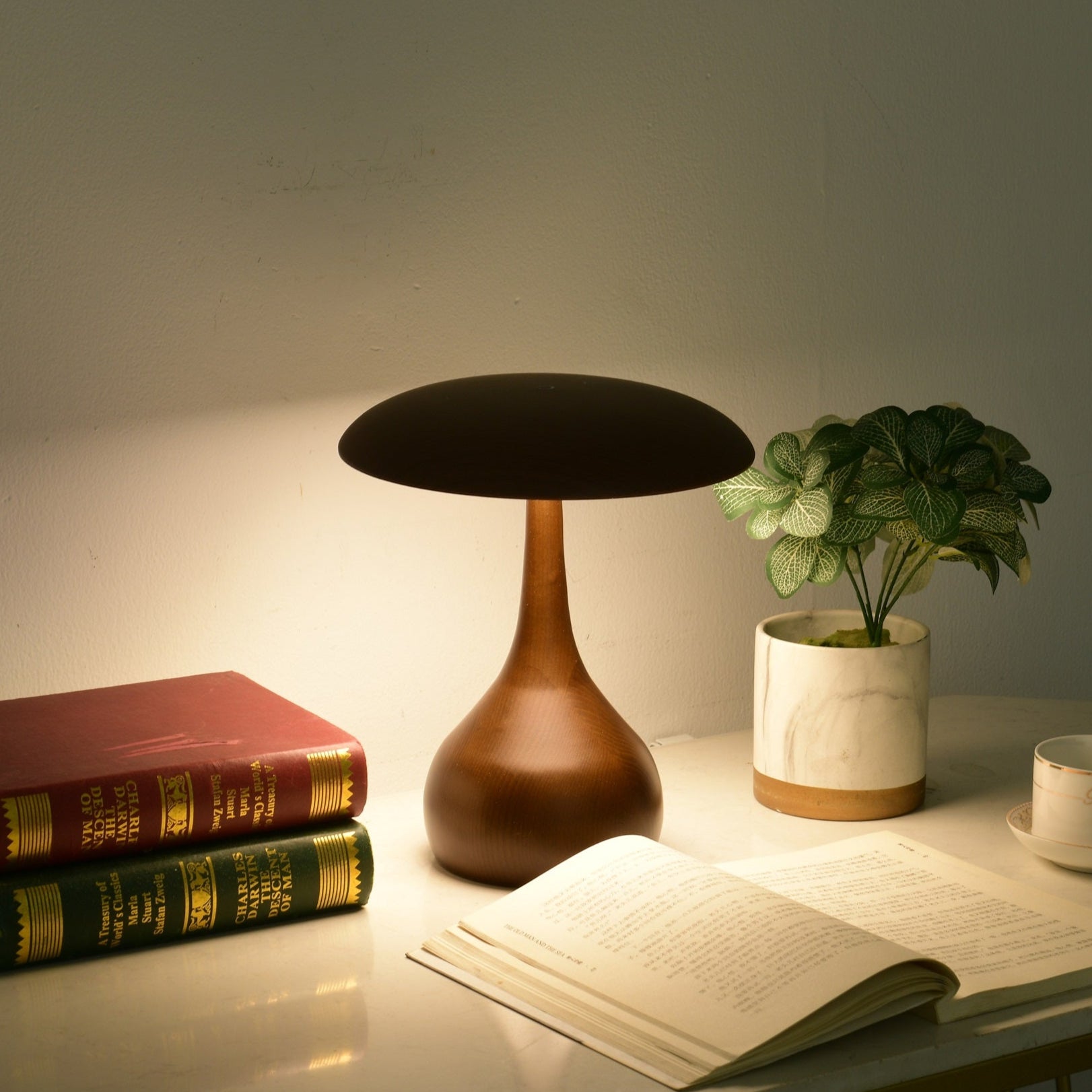 Milveto Table Lamp