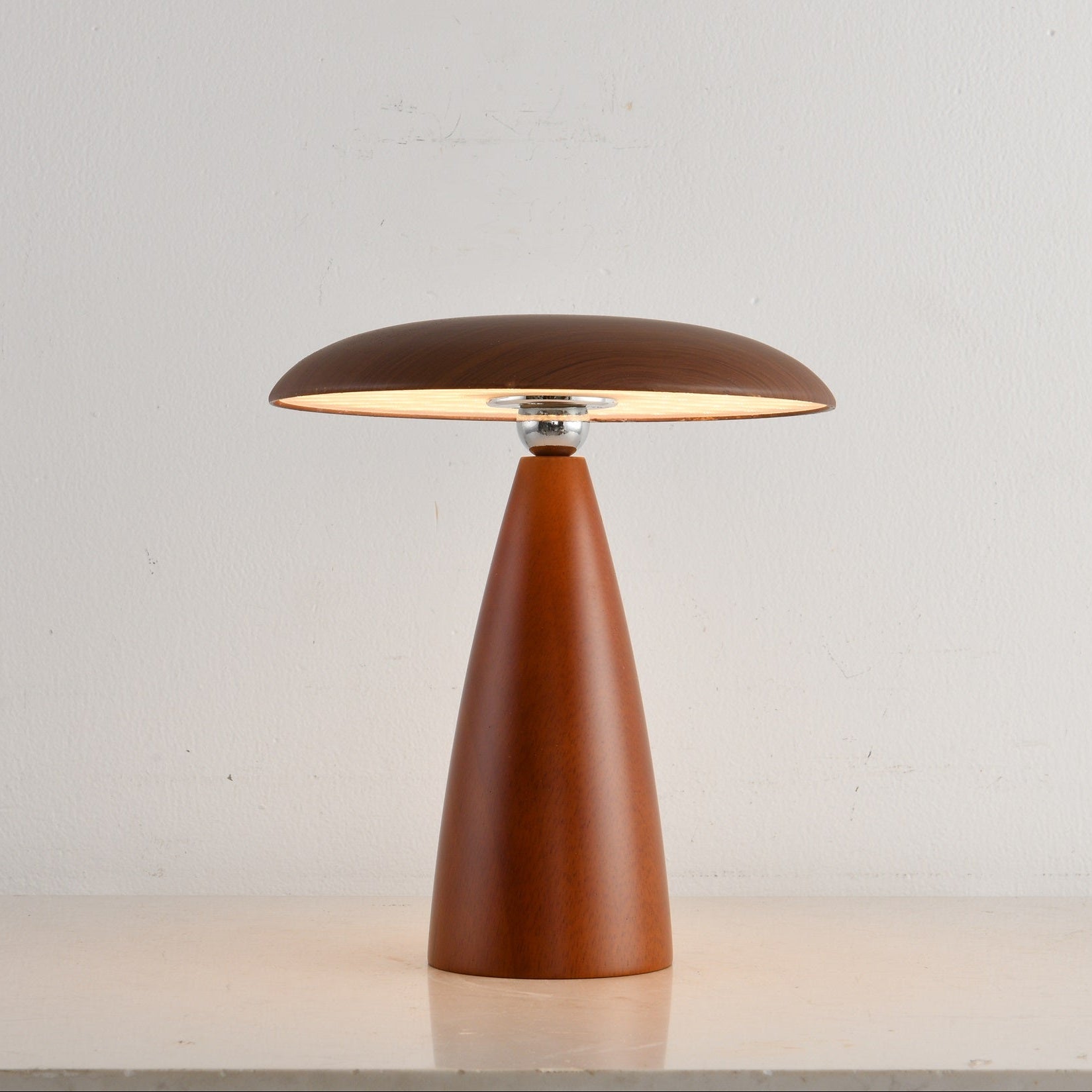 Milveto Table Lamp
