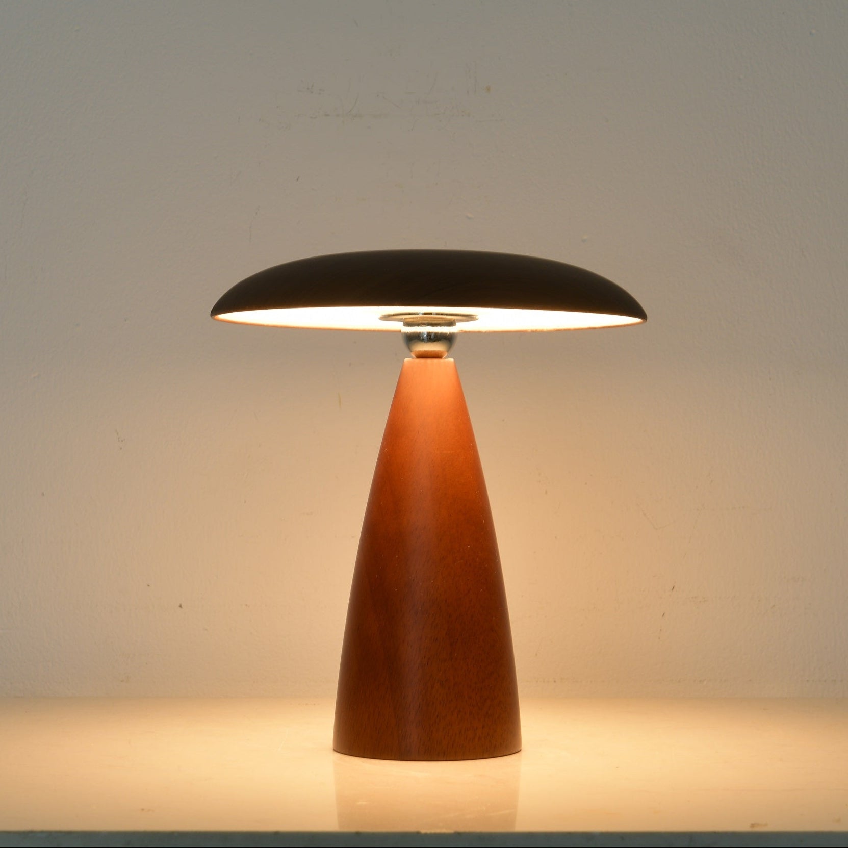 Milveto Table Lamp
