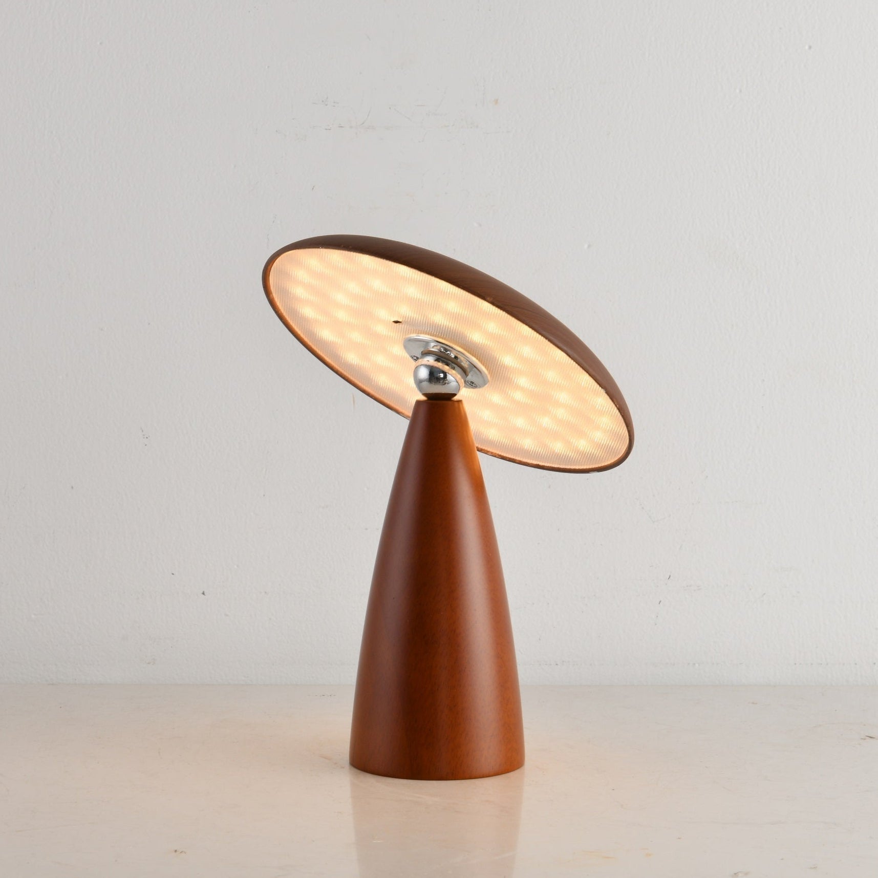 Milveto Table Lamp