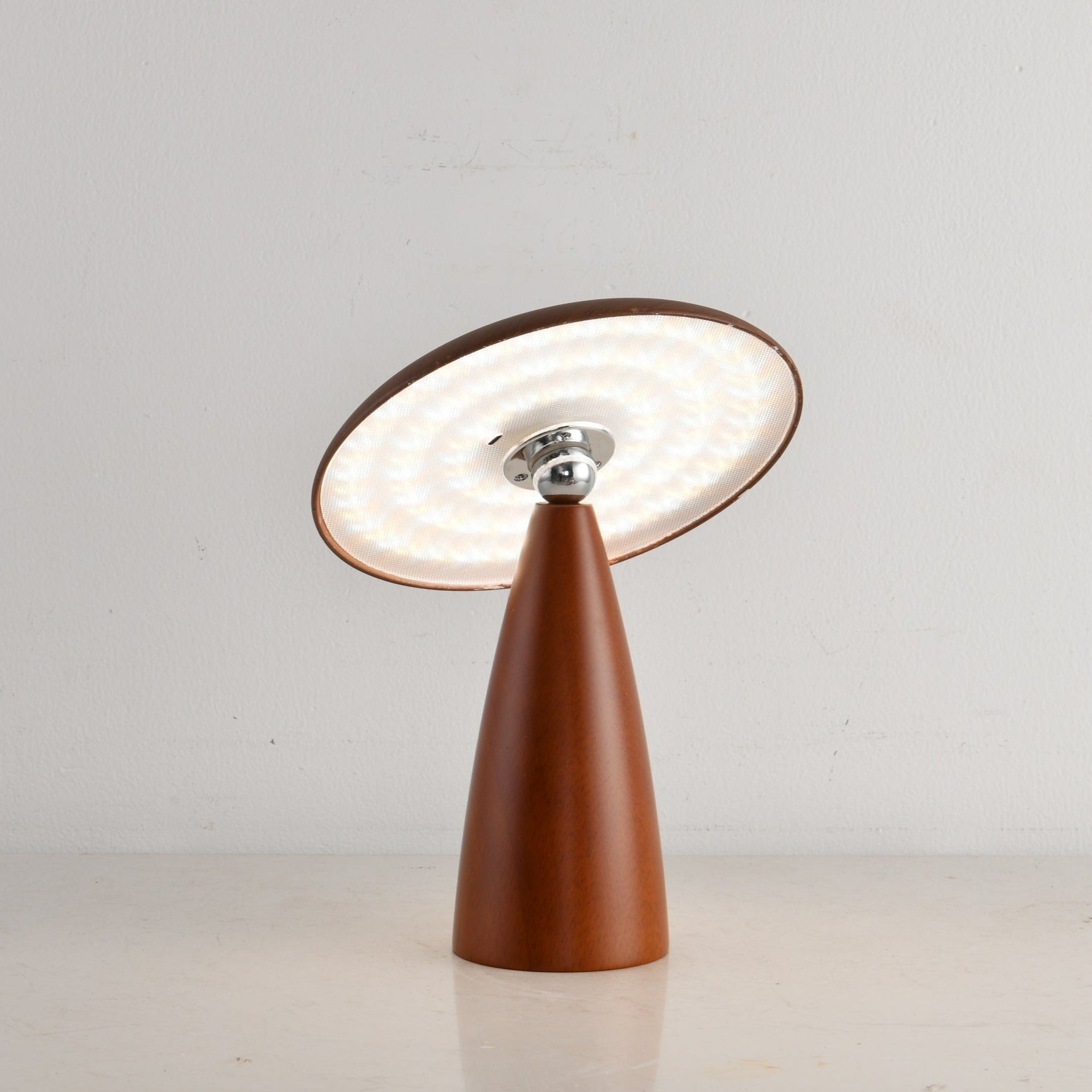 Milveto Table Lamp