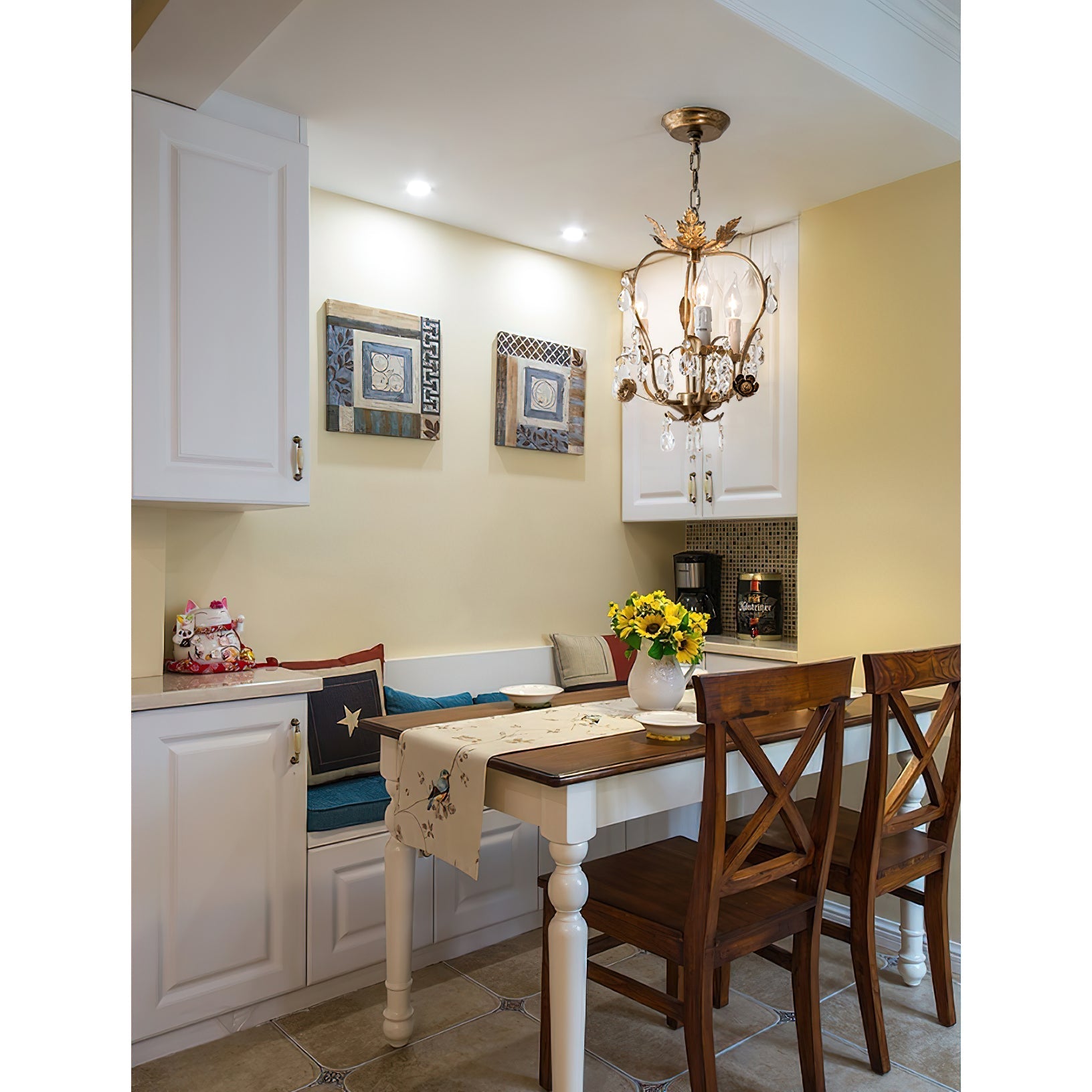 Wynnia Vintage Chandelier