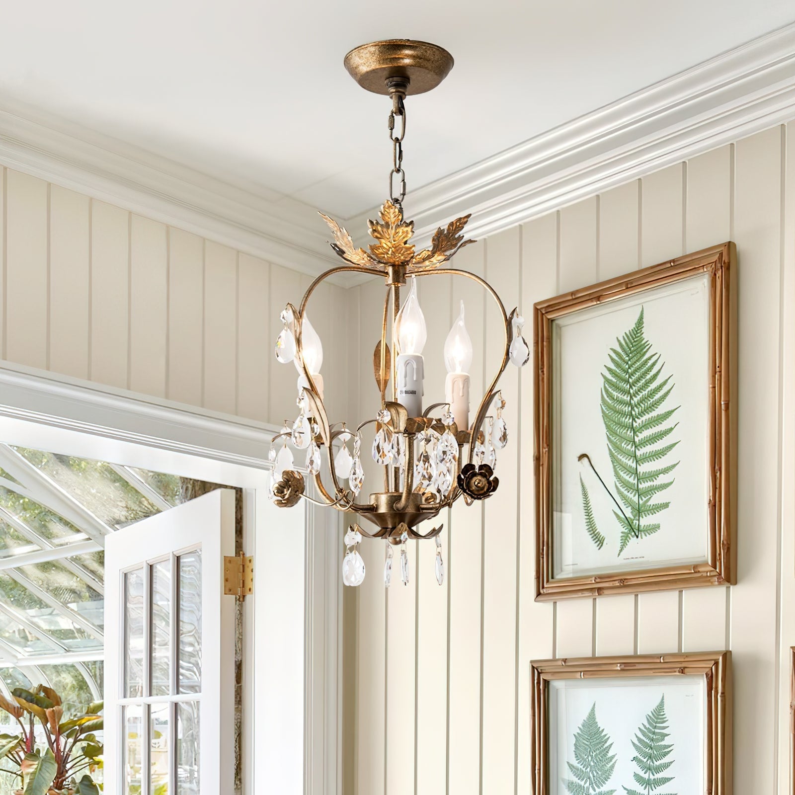 Wynnia Vintage Chandelier