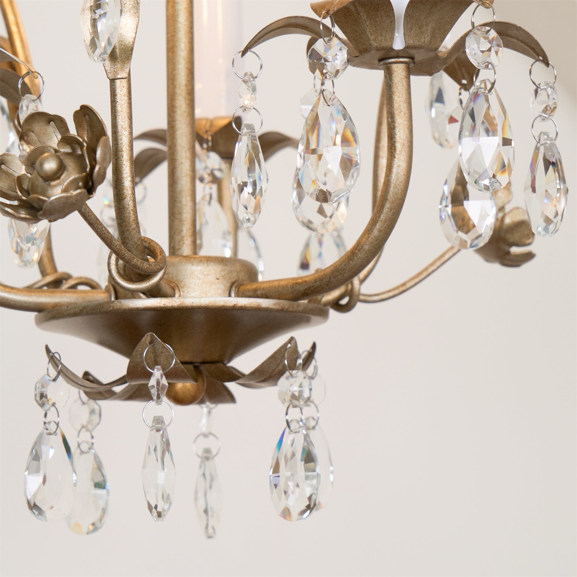 Wynnia Vintage Chandelier