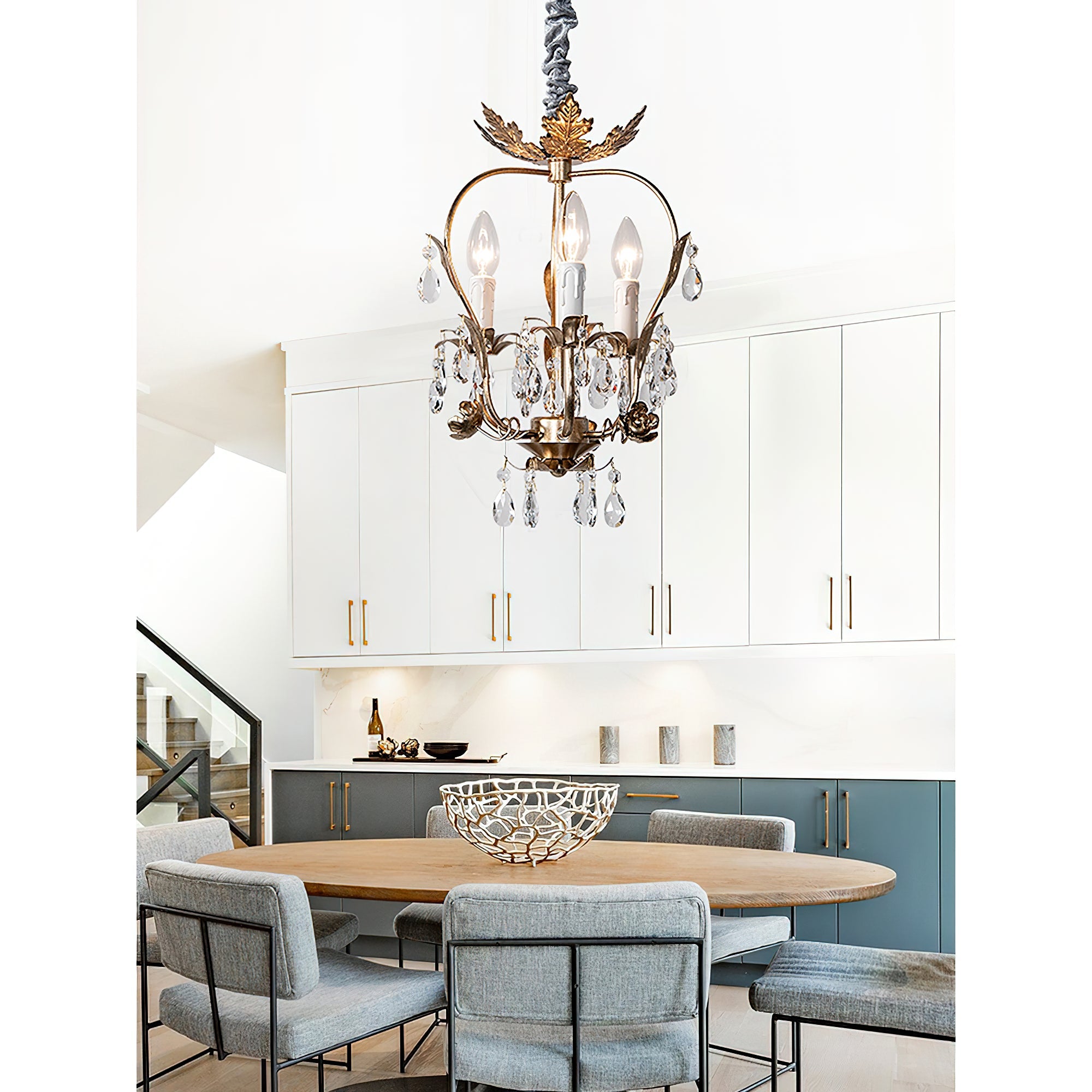 Wynnia Vintage Chandelier