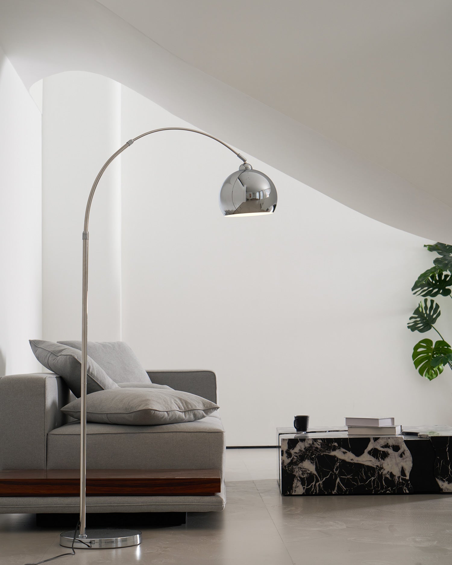 Zorro Modern Floor Lamp