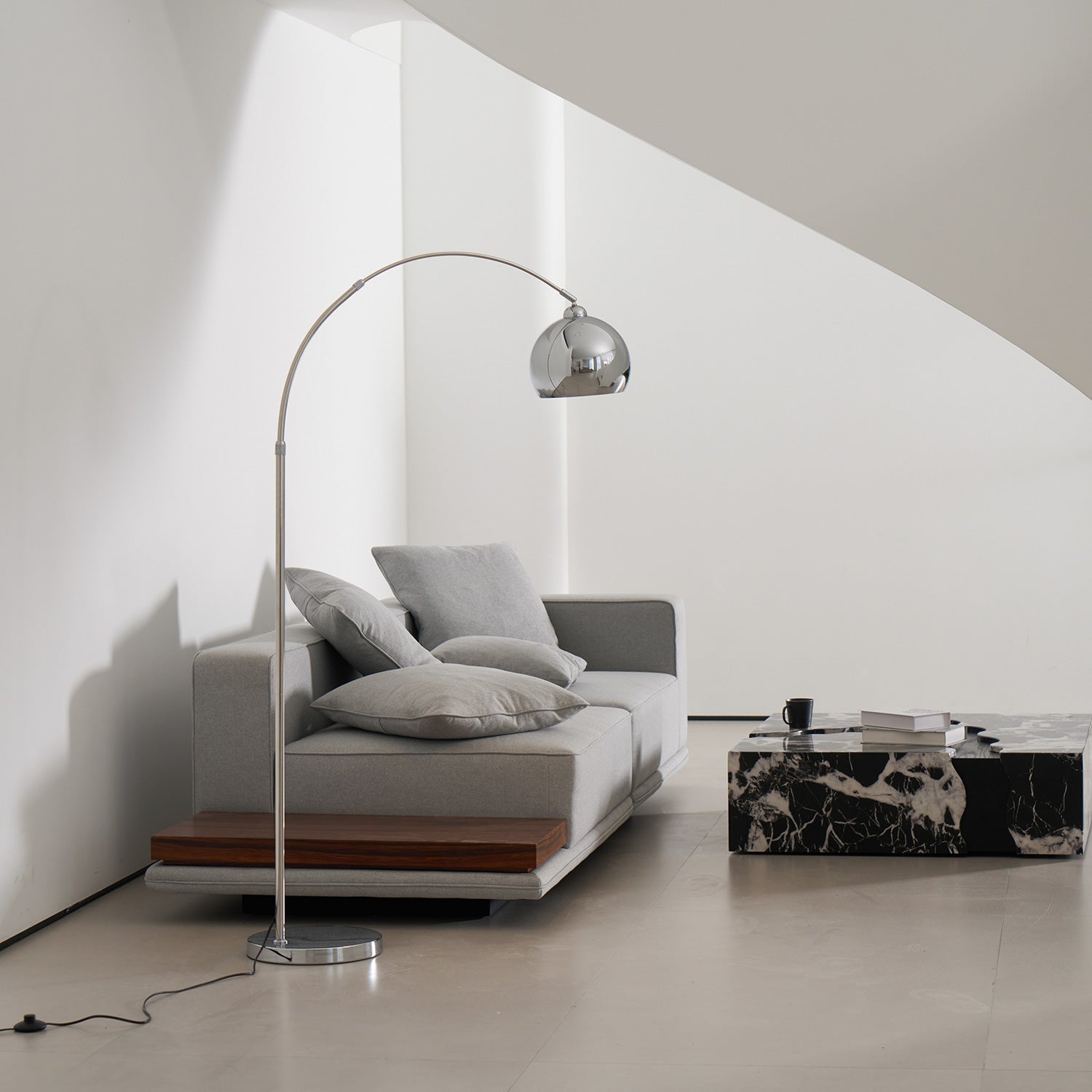 Zorro Modern Floor Lamp