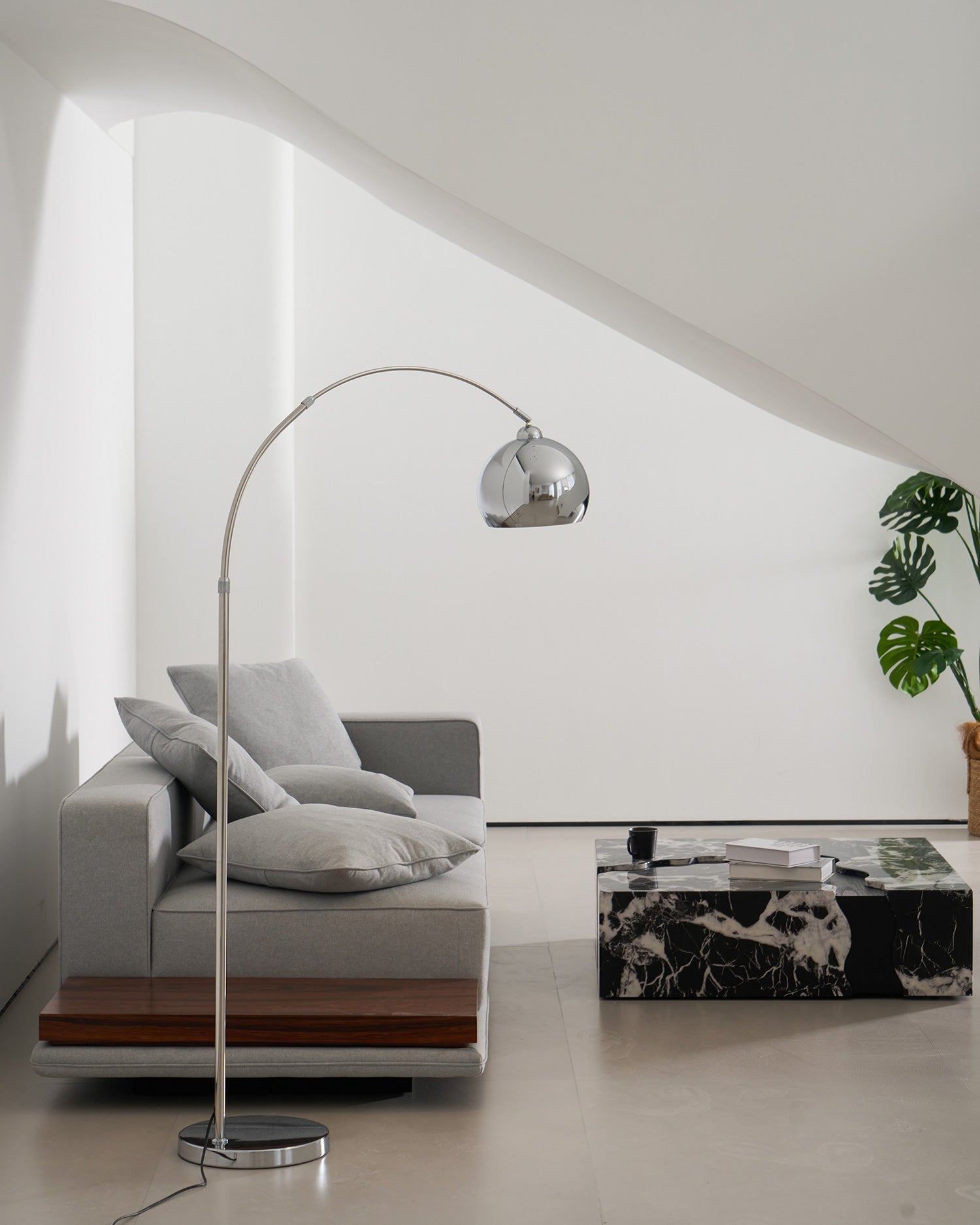 Zorro Modern Floor Lamp