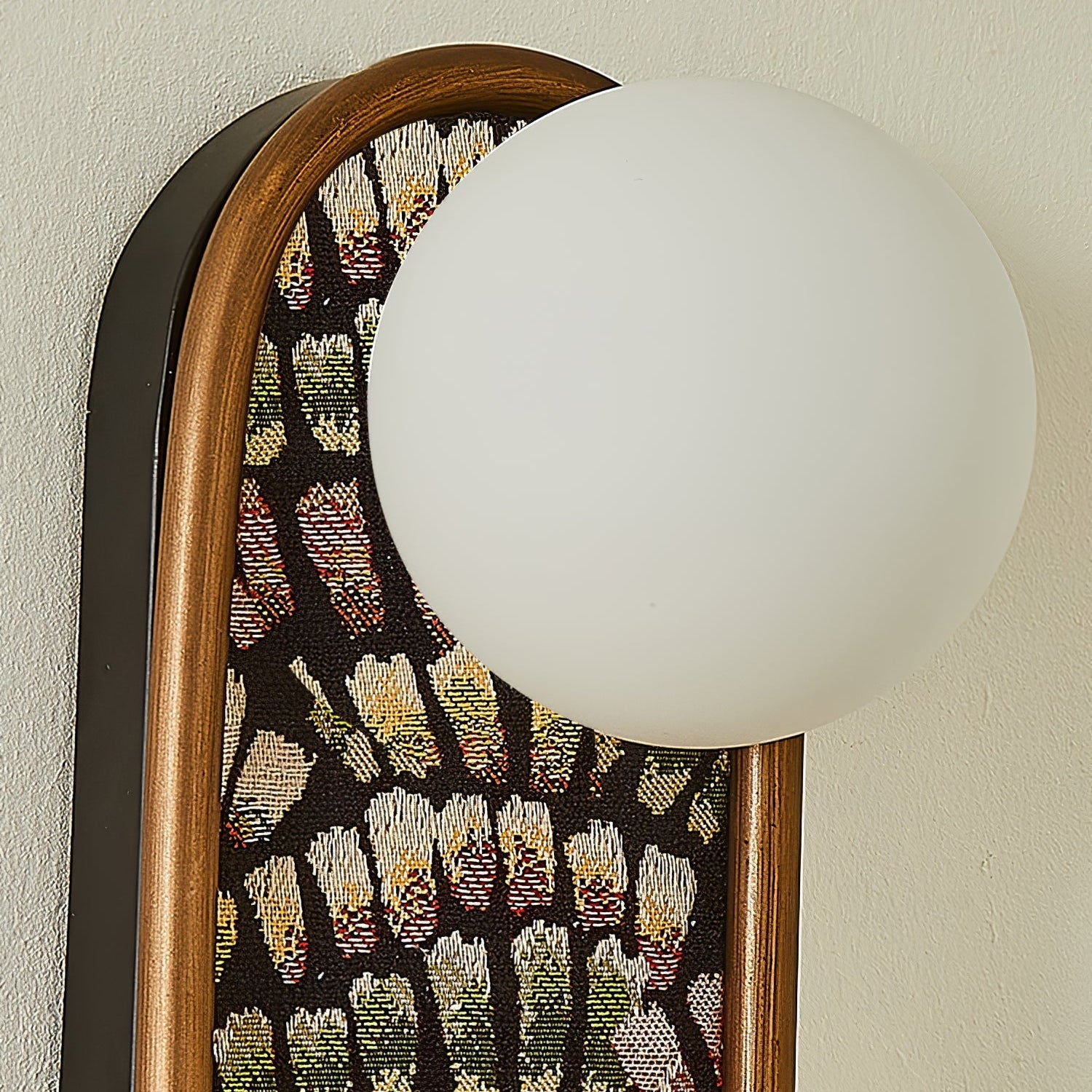 Moscani Wall Light