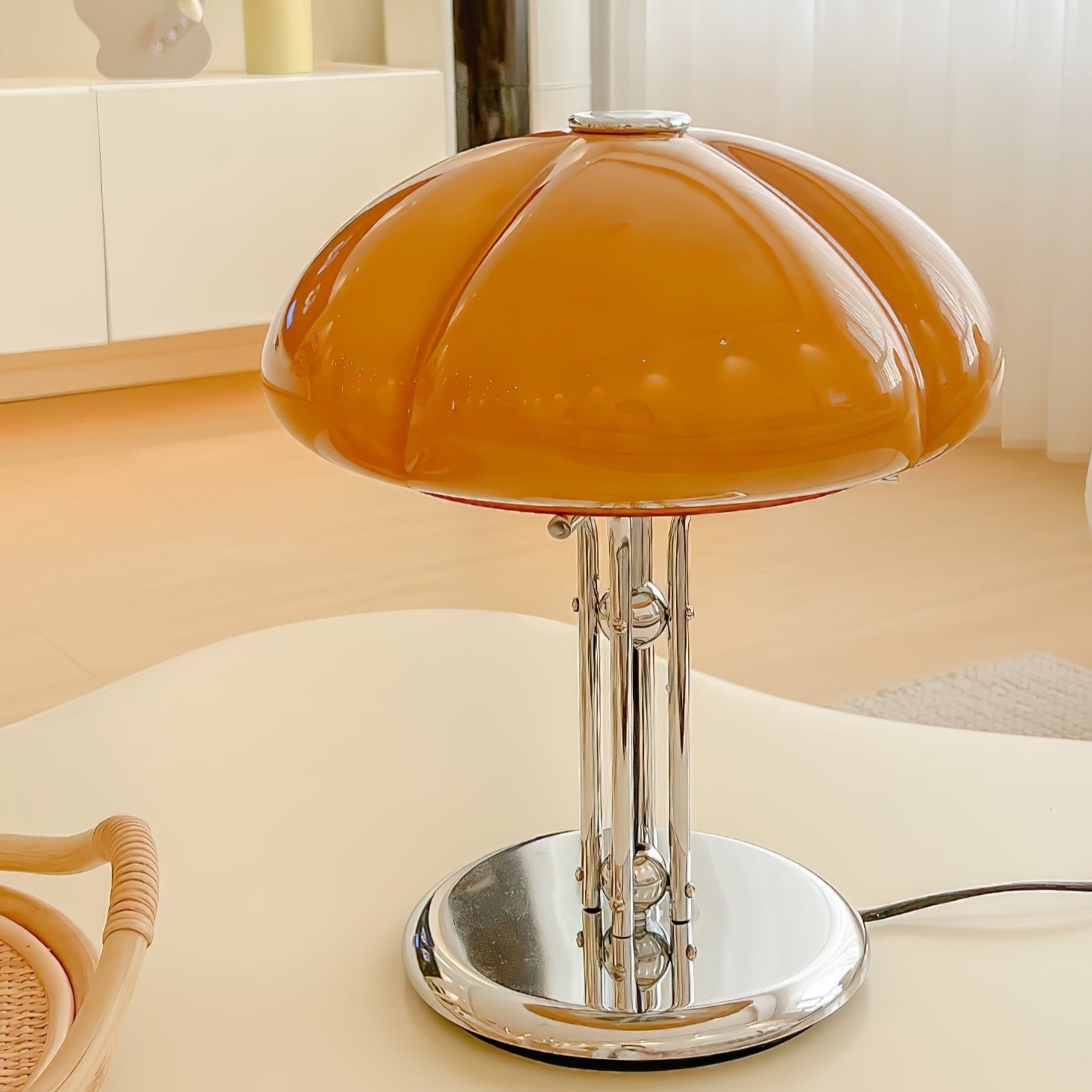 Pilzin Table Lamp