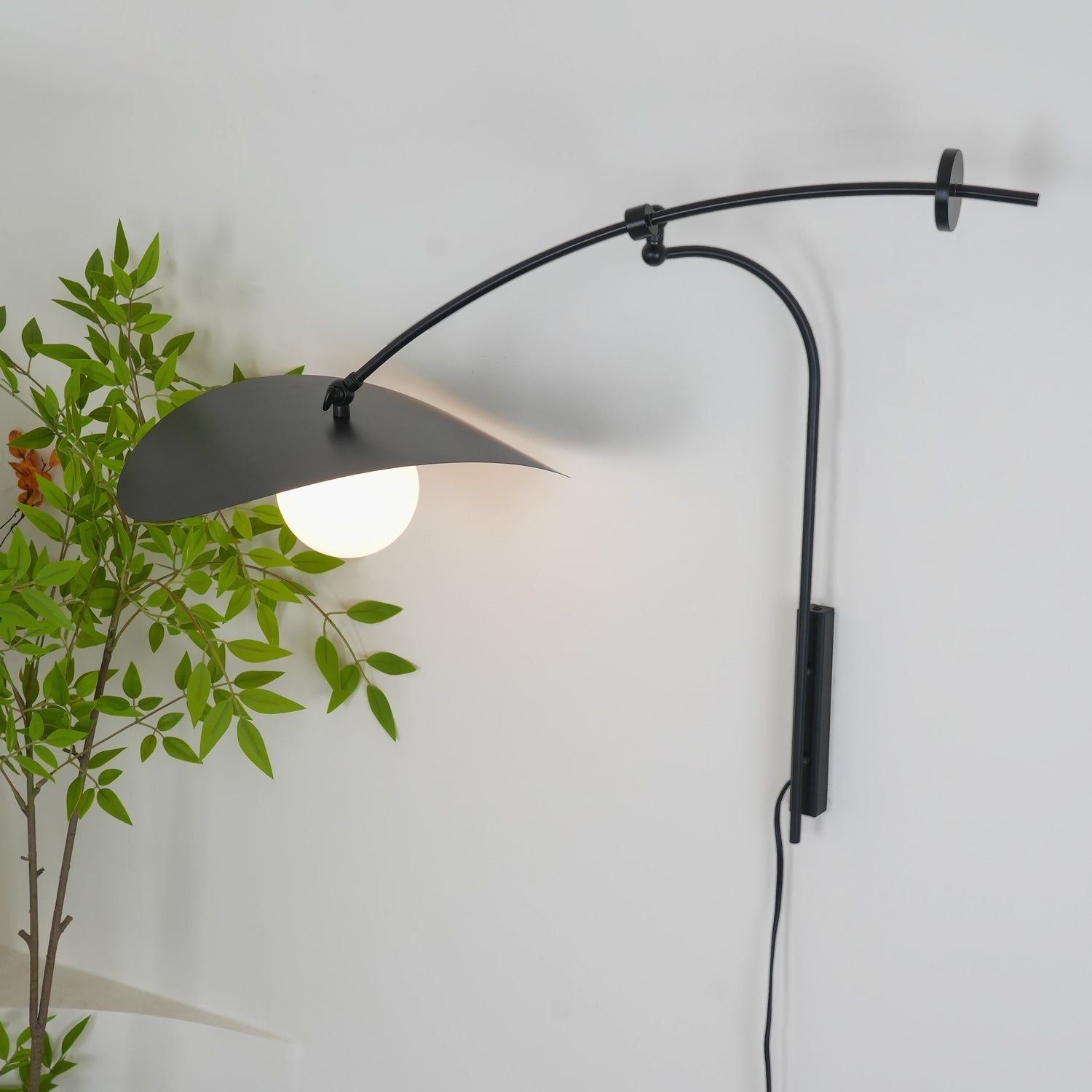 Venado Wall Light