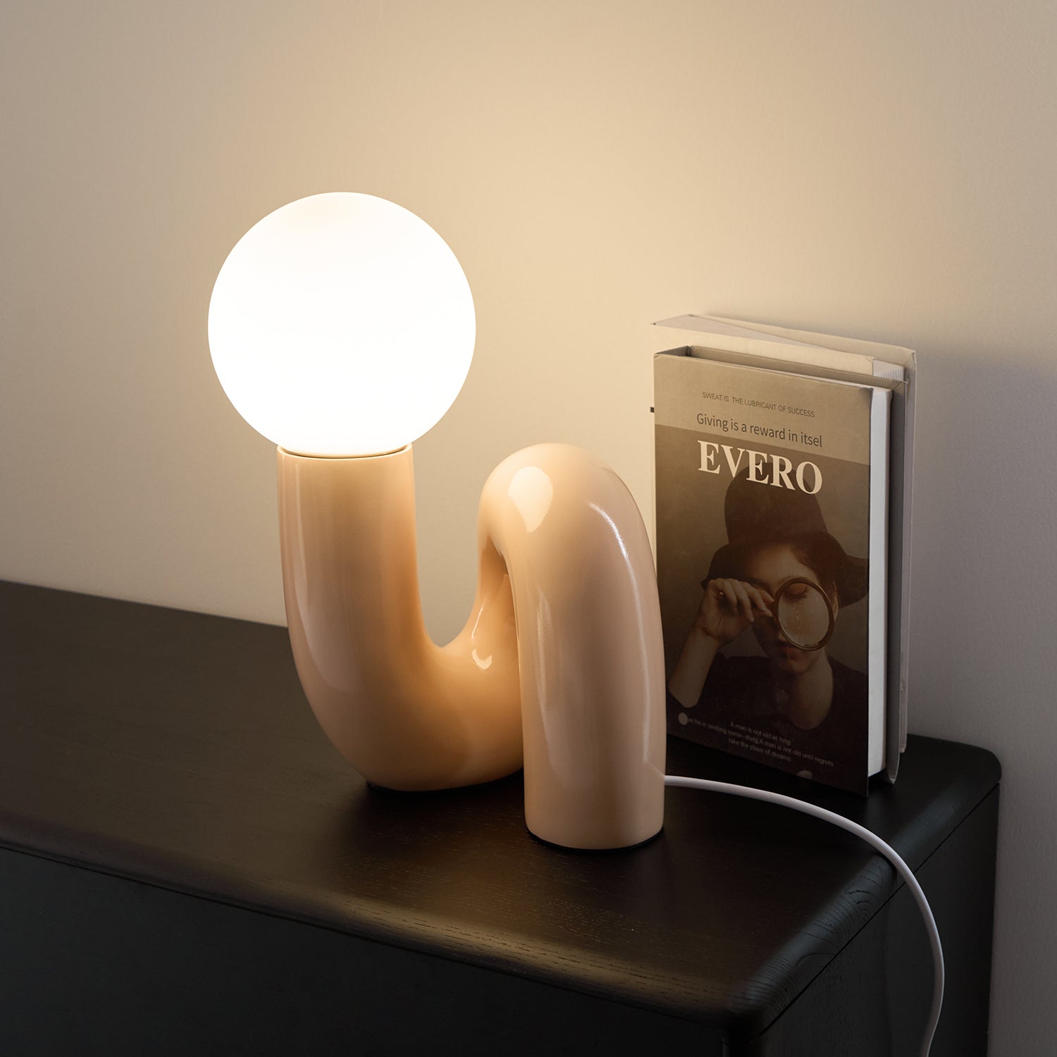 Curlshape Table Lamp