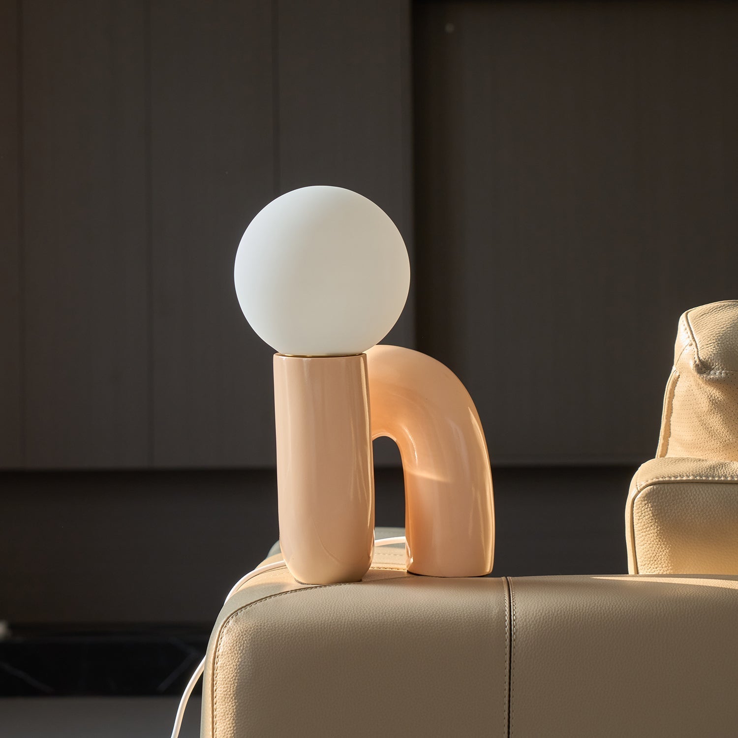 Curlshape Table Lamp