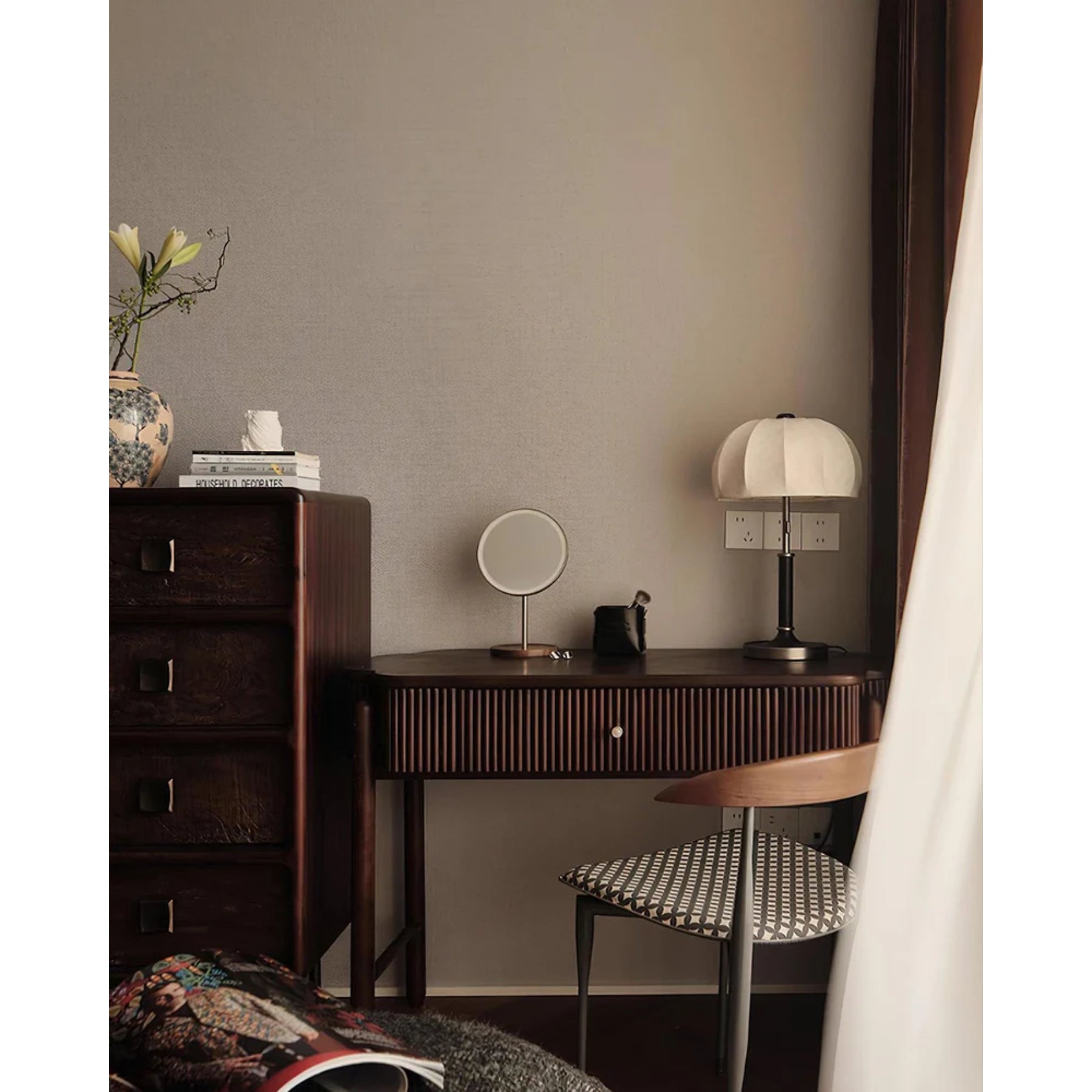 Niyano Table Lamp
