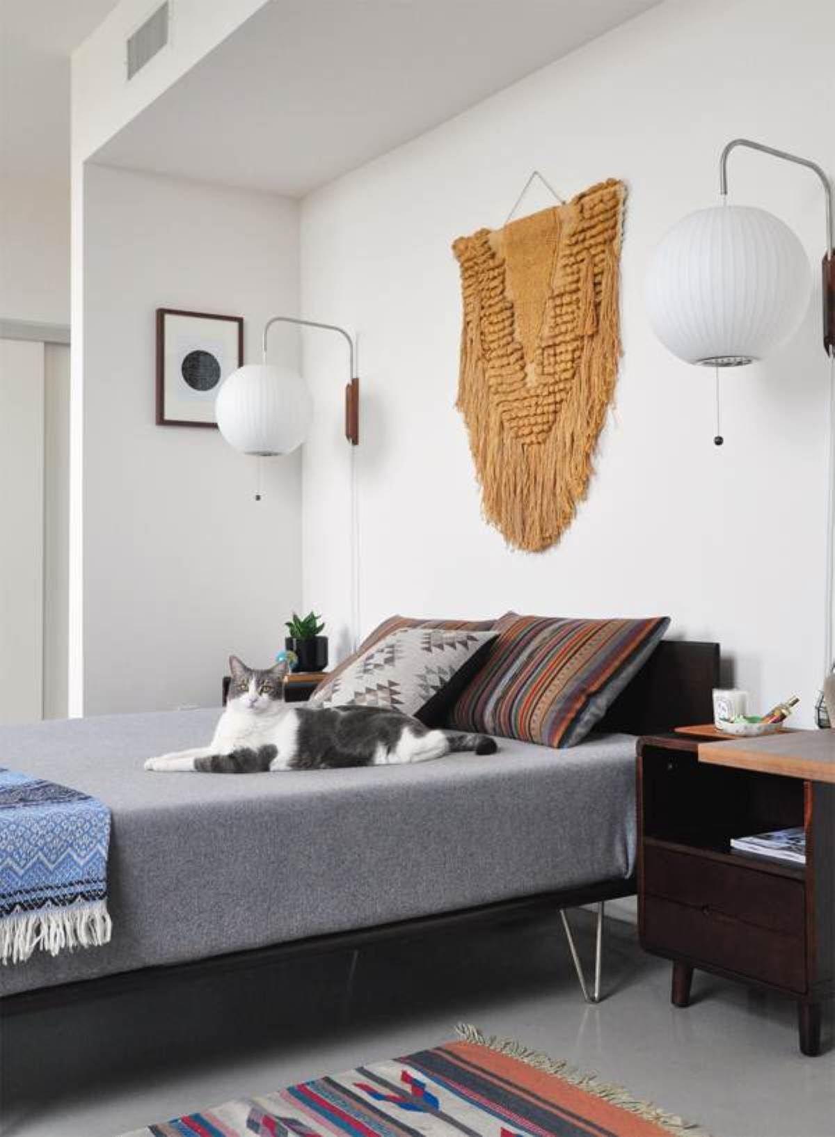 Wrenvae Wall Light