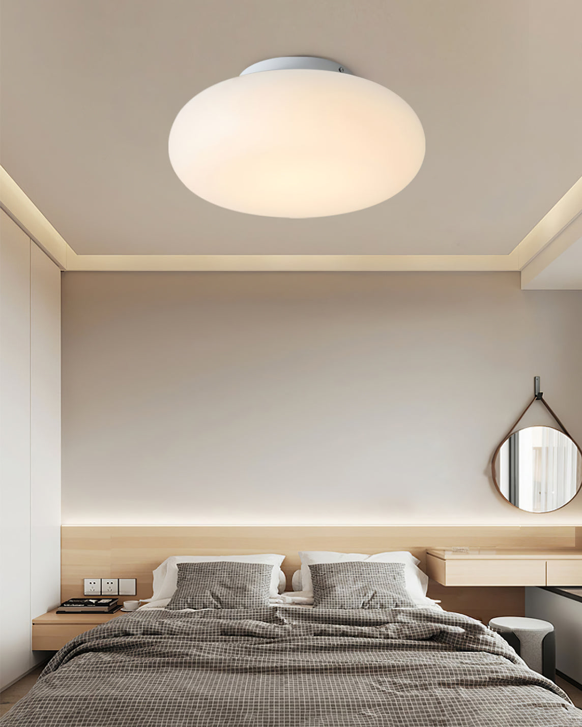 Tavton Ellipsoid Ceiling Light