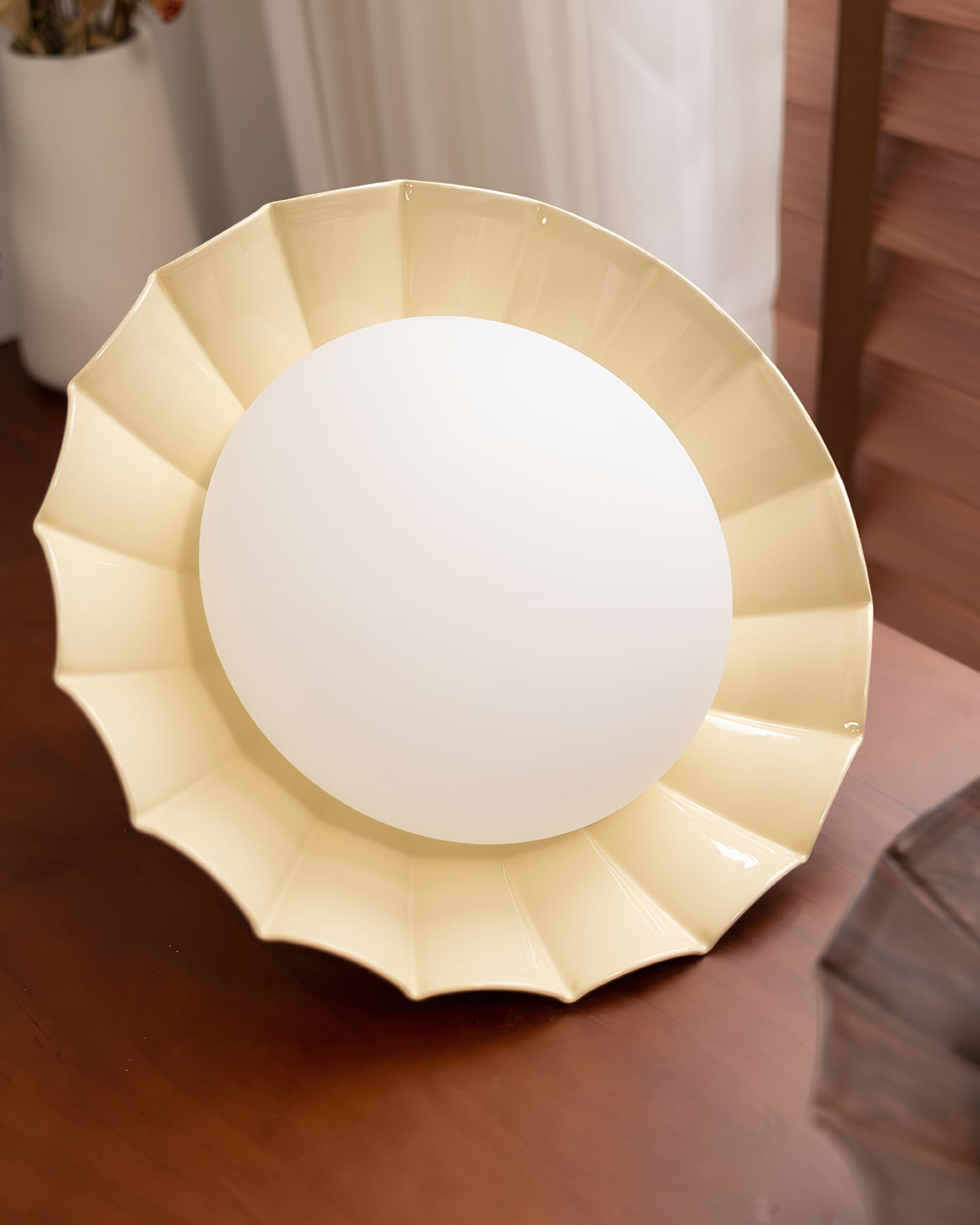 Veran Ceiling Light
