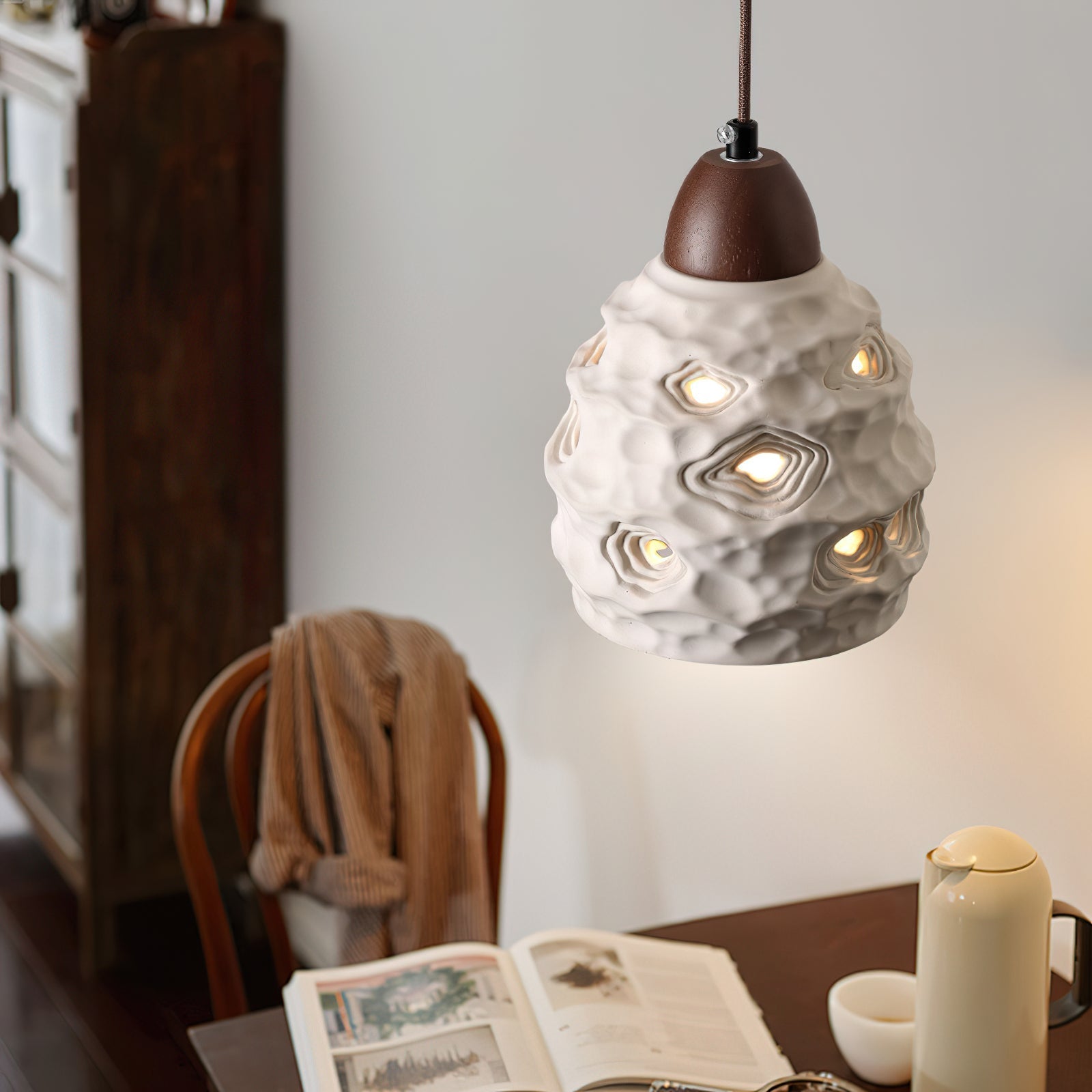Scova Pendant Light