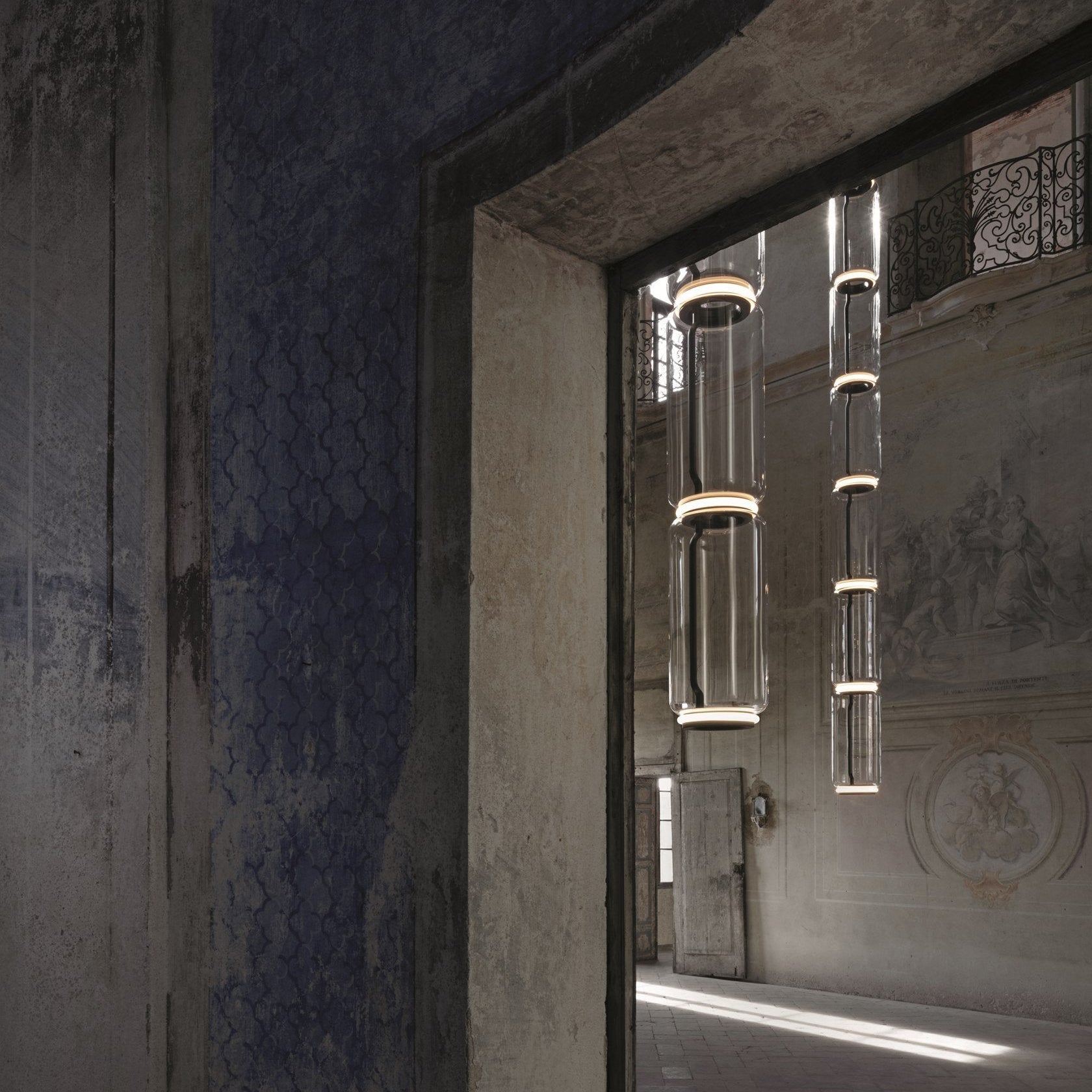 Teyylino Cylindrical Glass Pendant Light