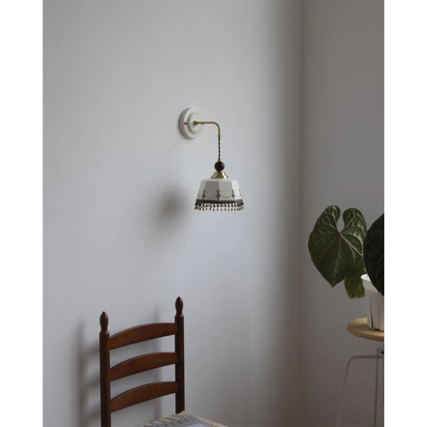 Nomesi Wall Light