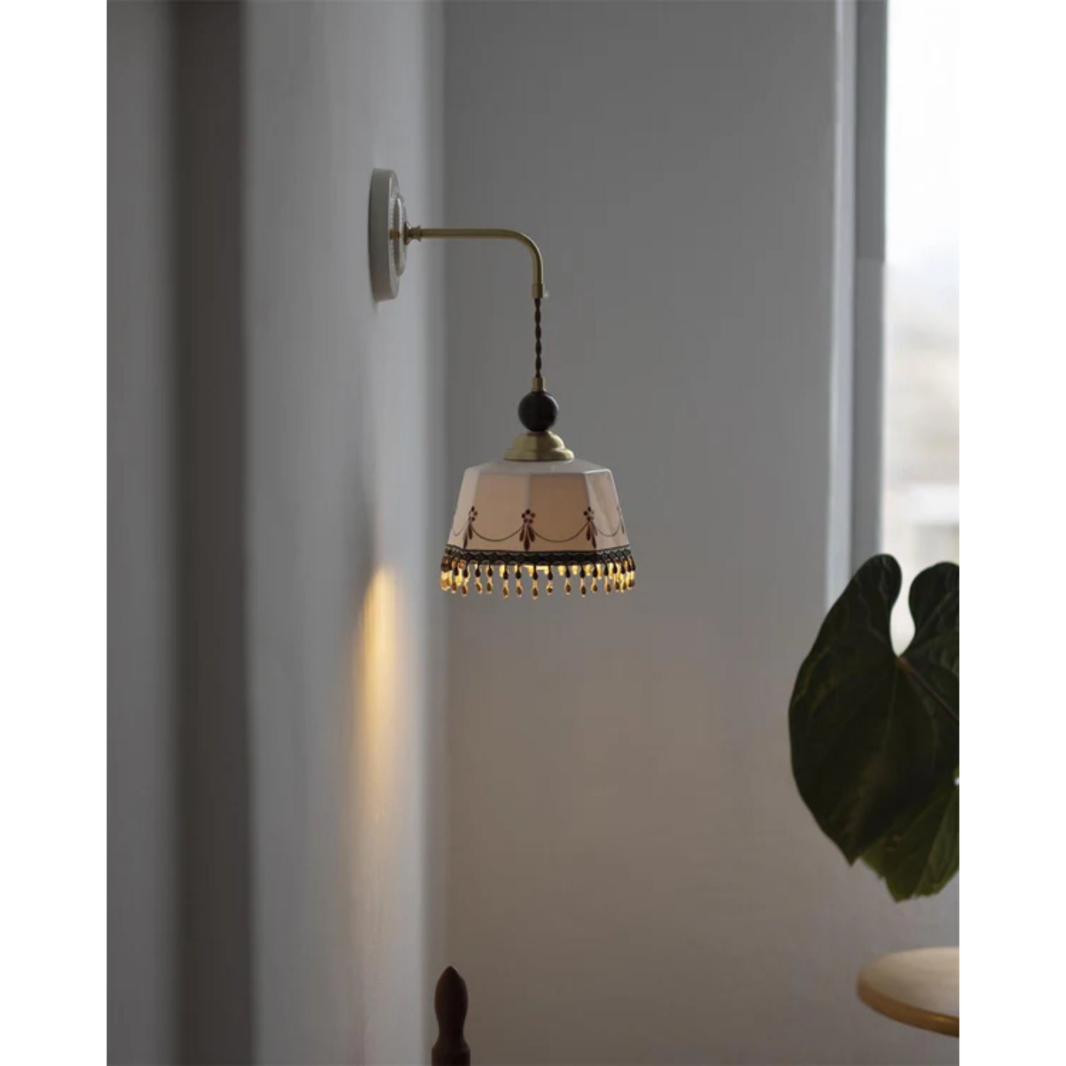 Nomesi Wall Light