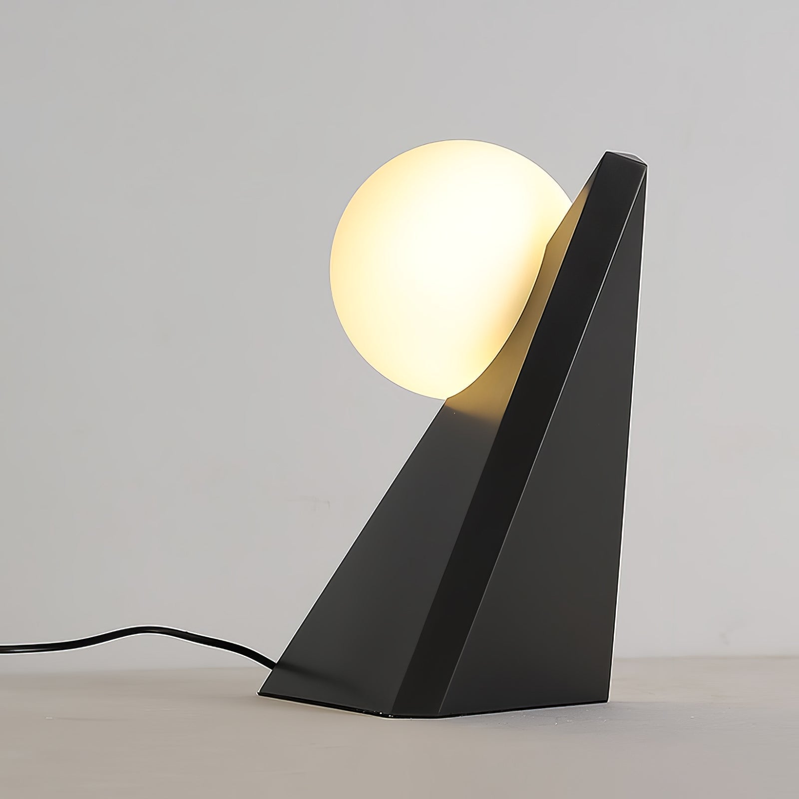 Royan Table Lamp