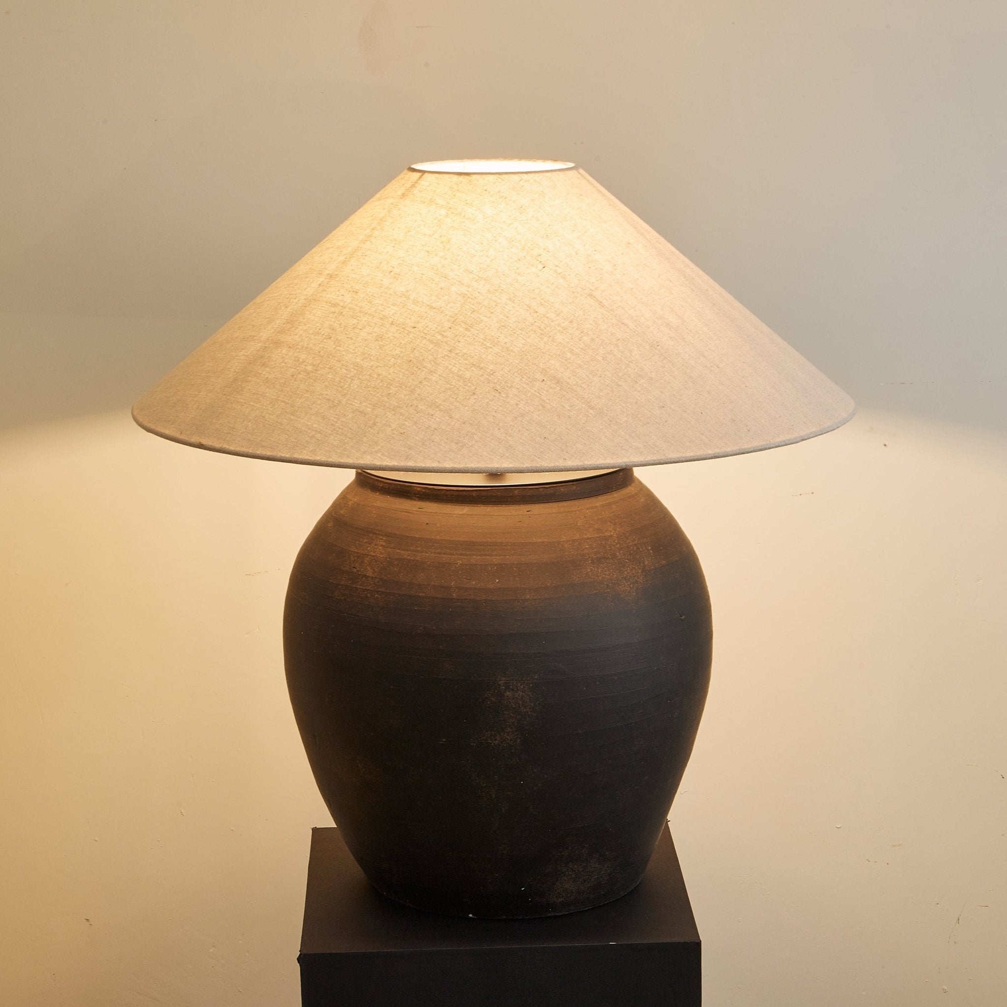 Bonfis Table Lamp