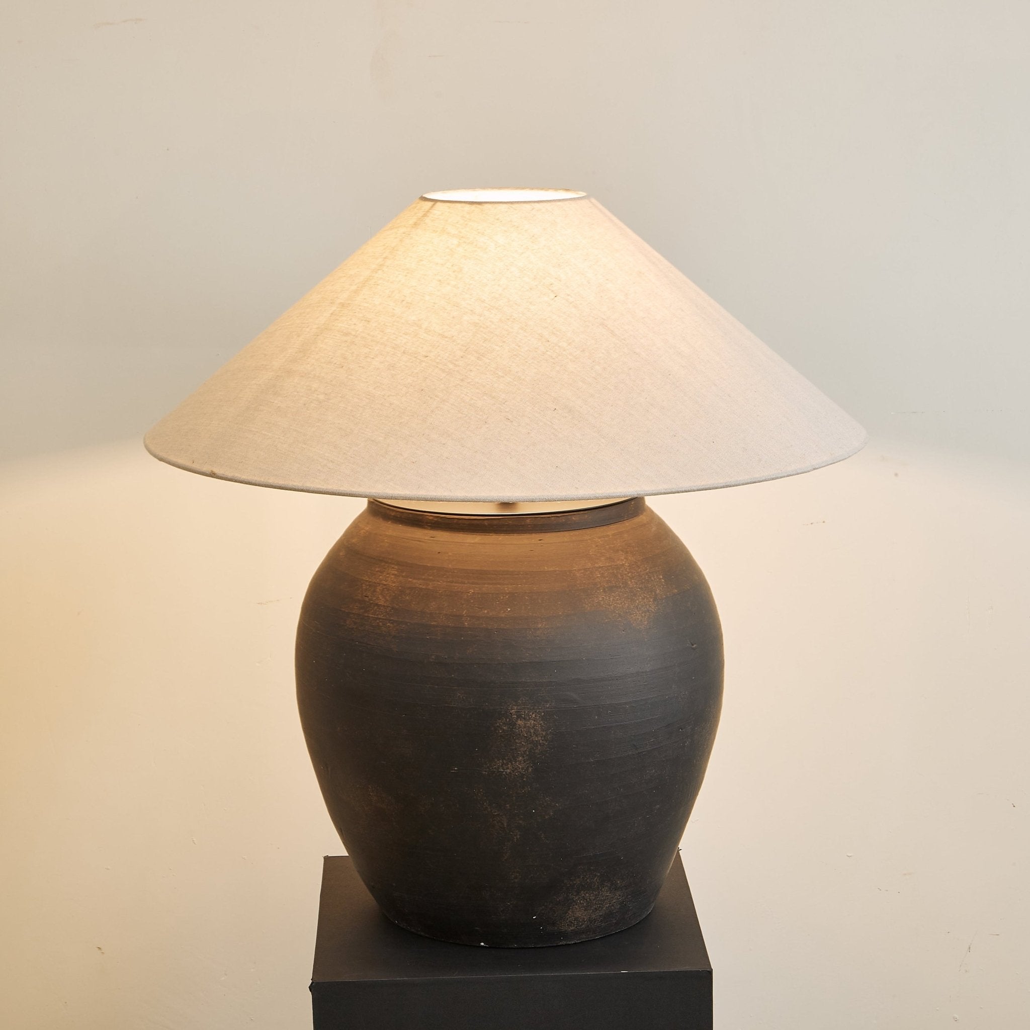 Bonfis Table Lamp