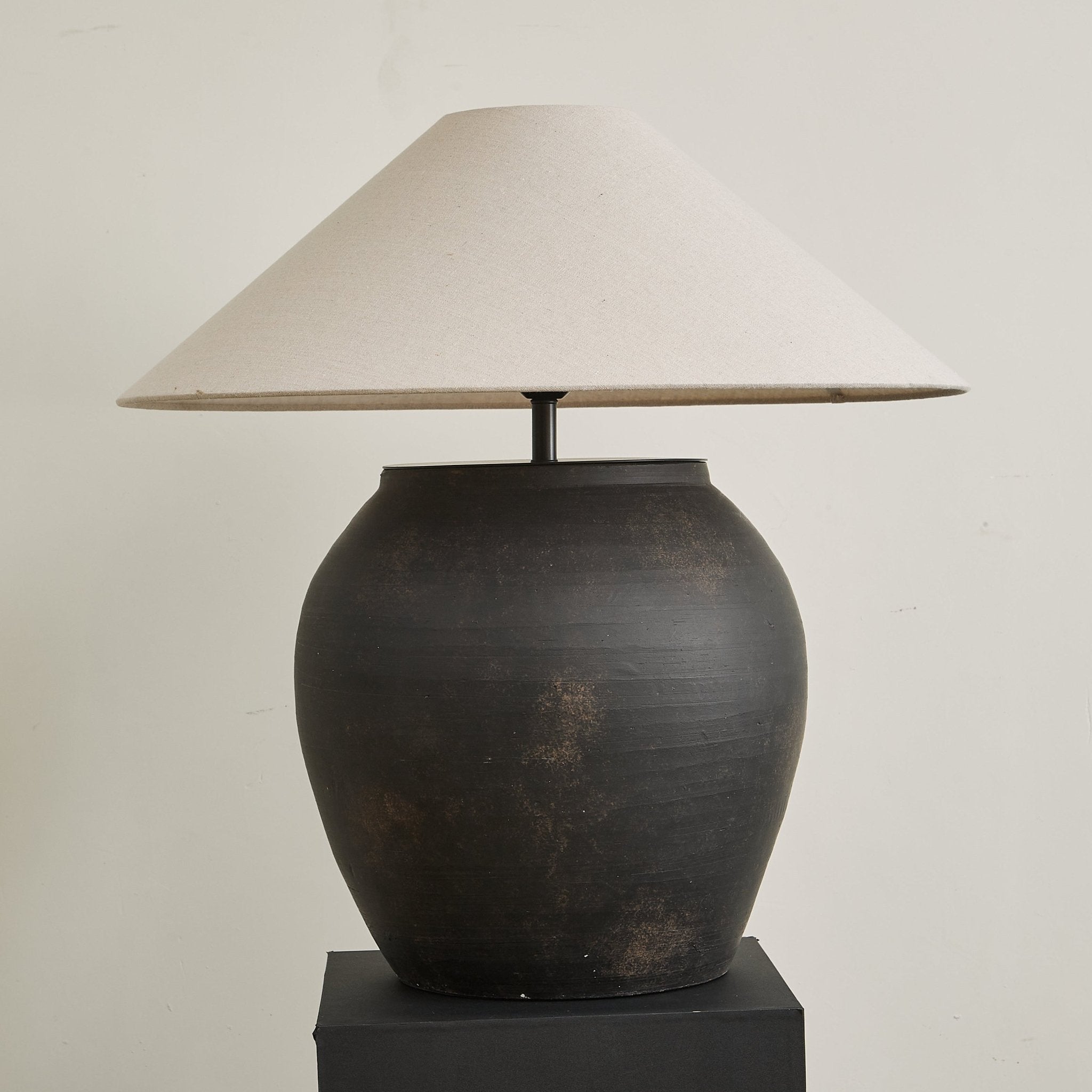 Bonfis Table Lamp