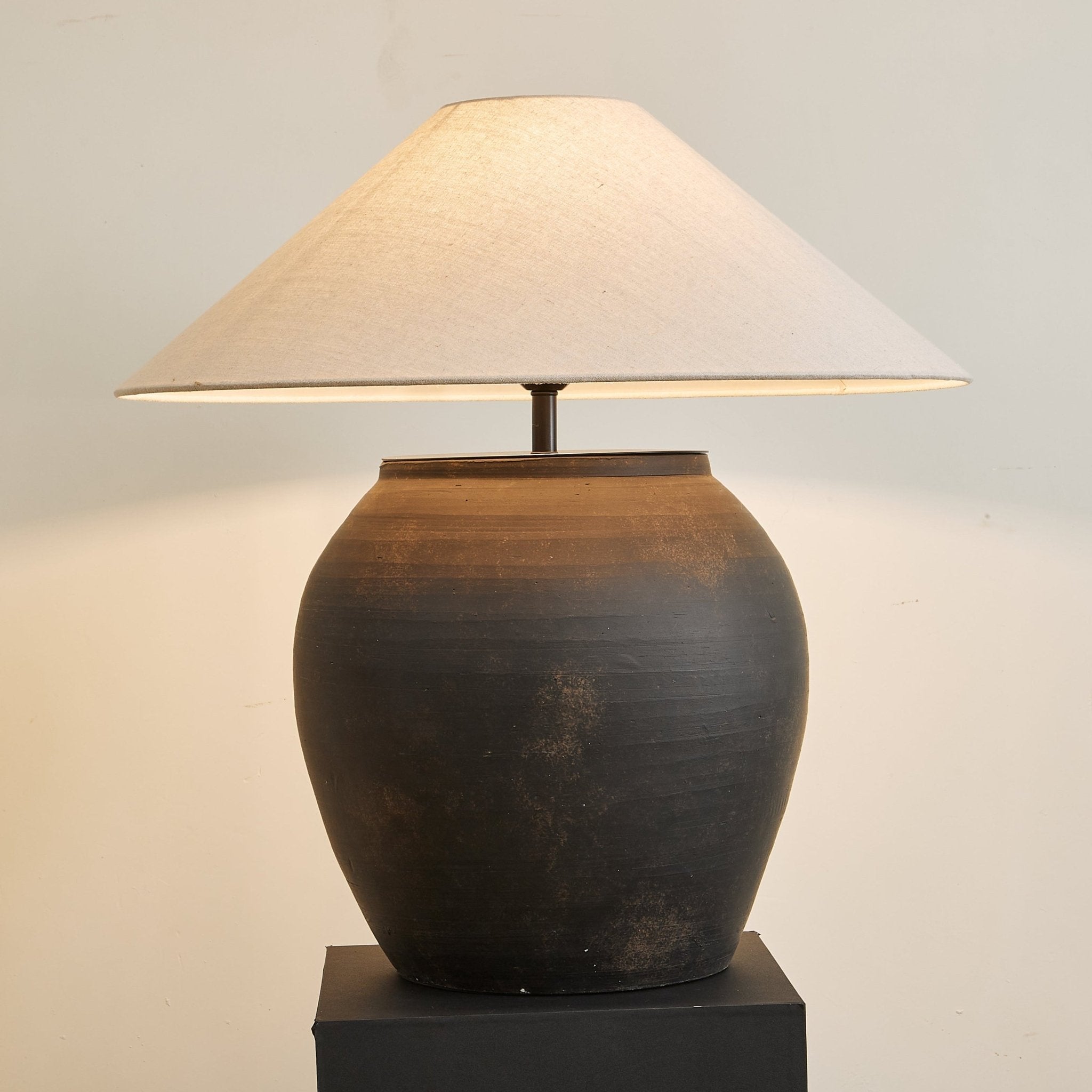 Bonfis Table Lamp