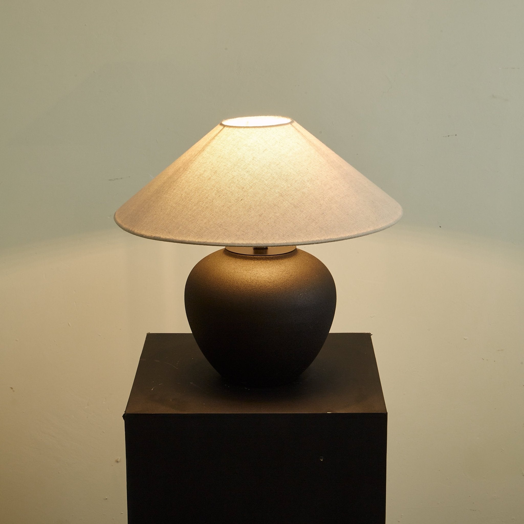 Veilza Table Lamp