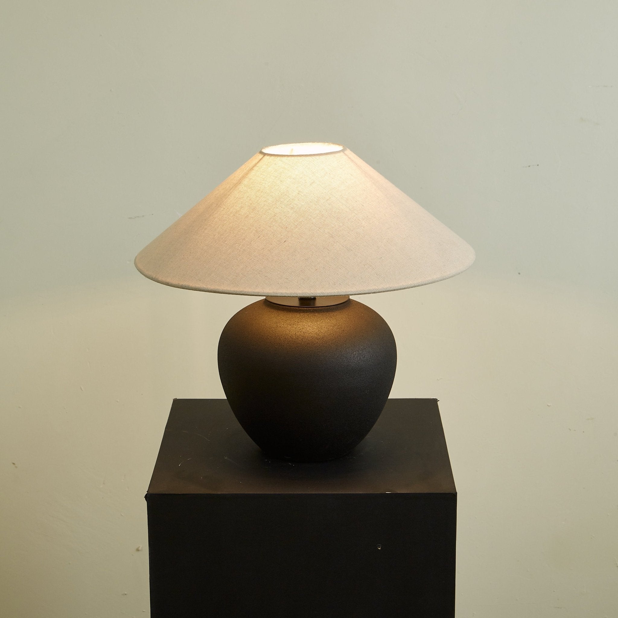 Veilza Table Lamp