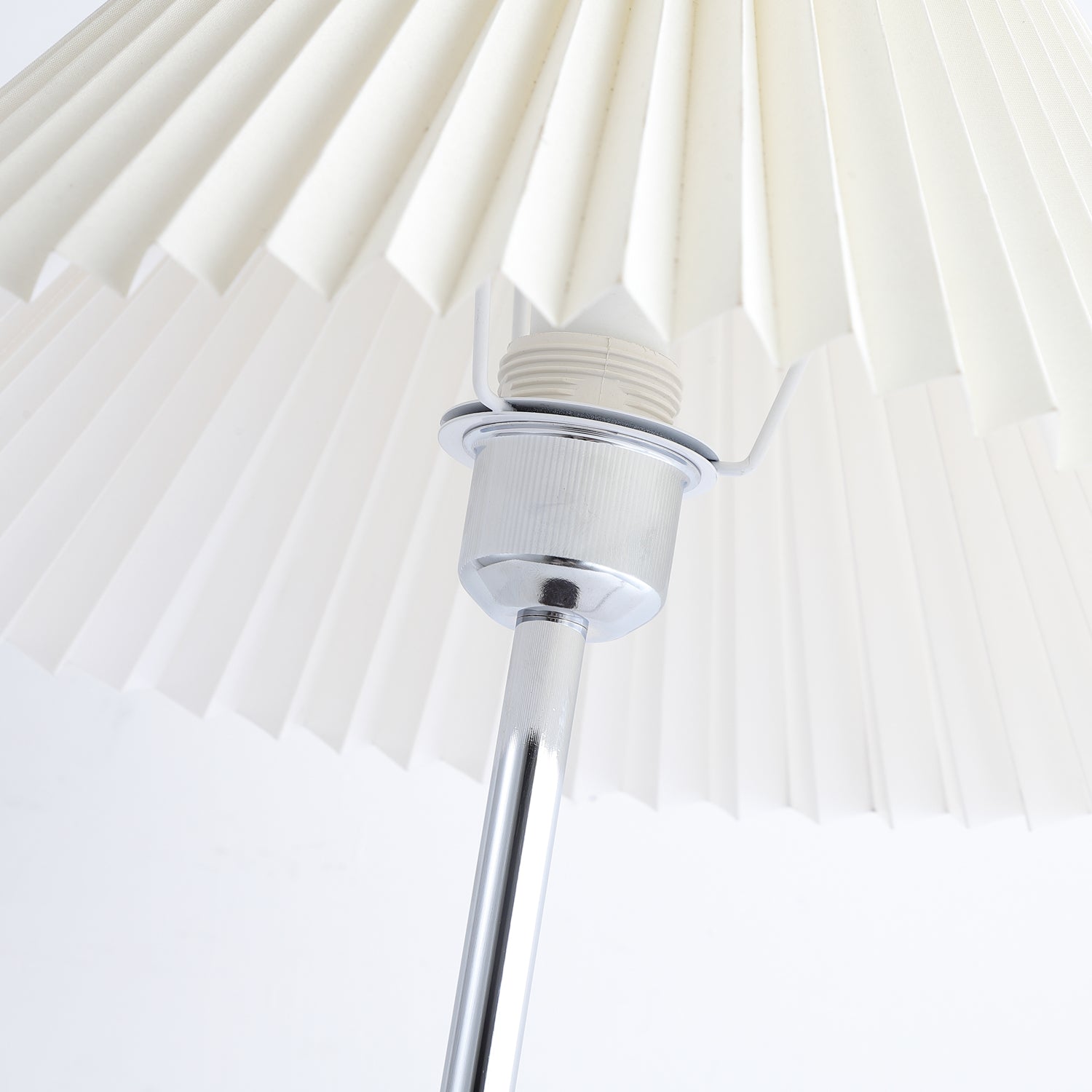 Noomas Table Lamp