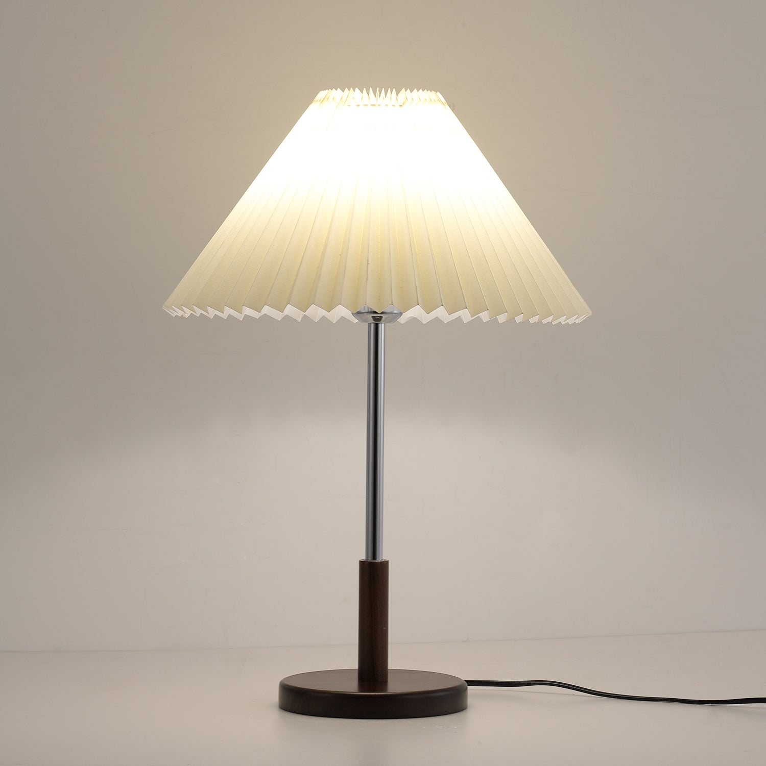Noomas Table Lamp