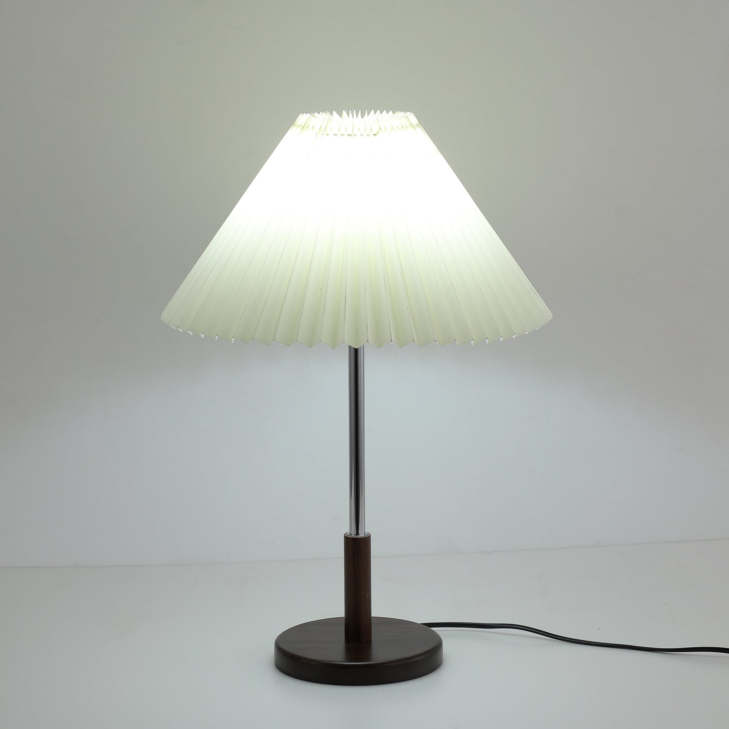 Noomas Table Lamp